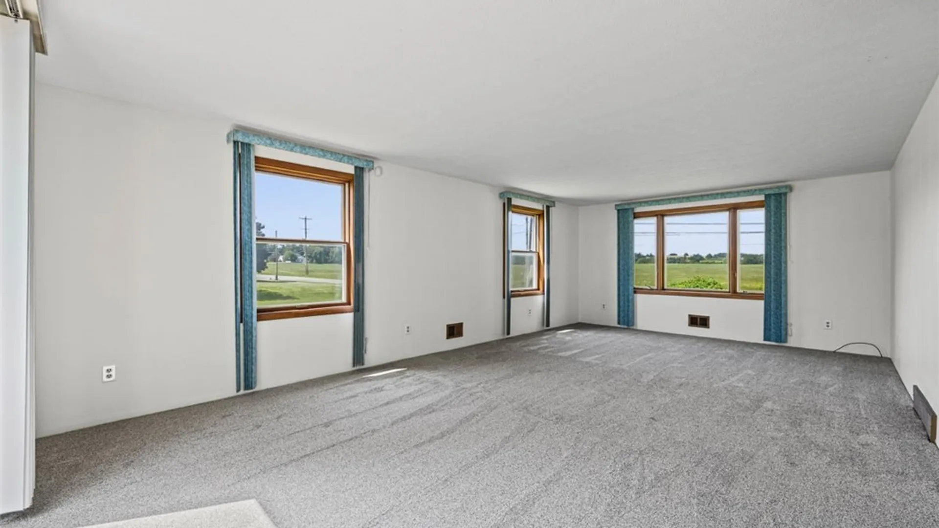 Property at 2085 Michigan Avenue, Lima, NY 14485 13
