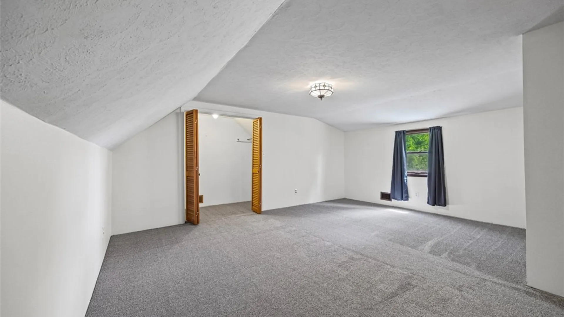 Property at 2085 Michigan Avenue, Lima, NY 14485 15