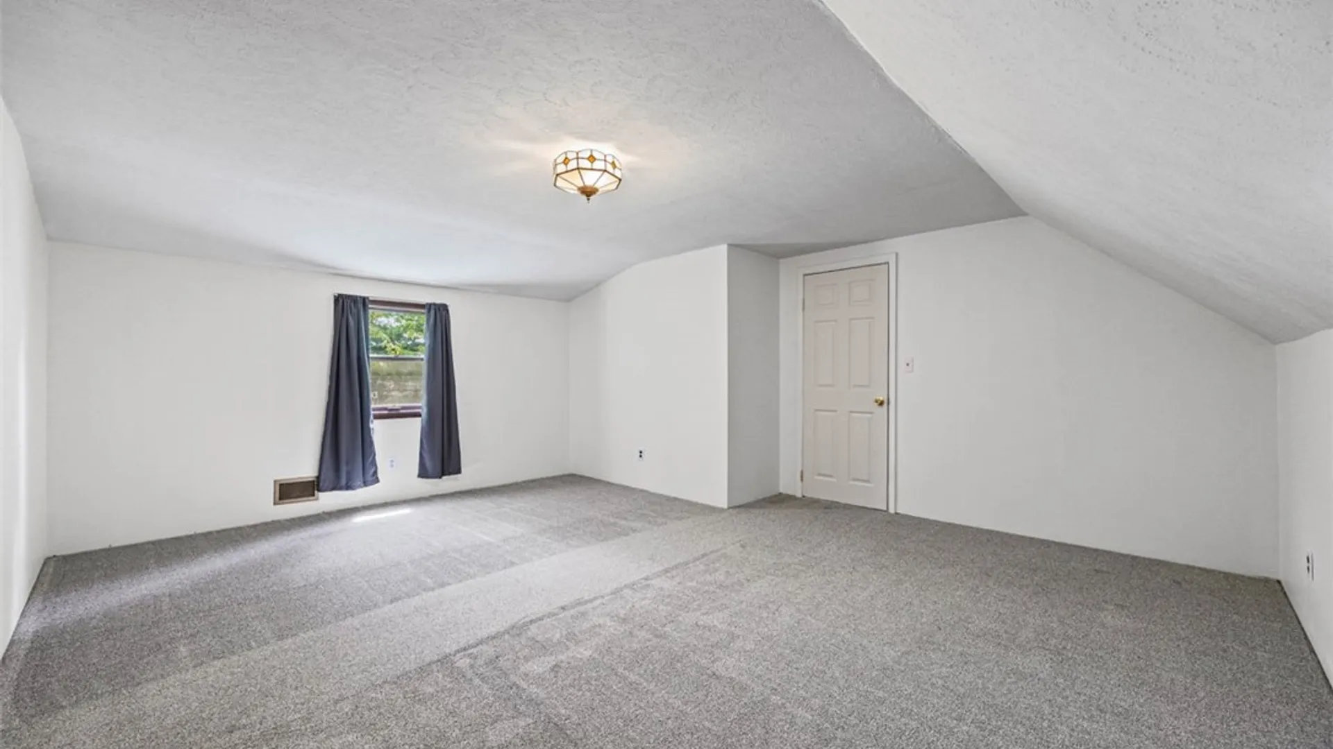 Property at 2085 Michigan Avenue, Lima, NY 14485 16