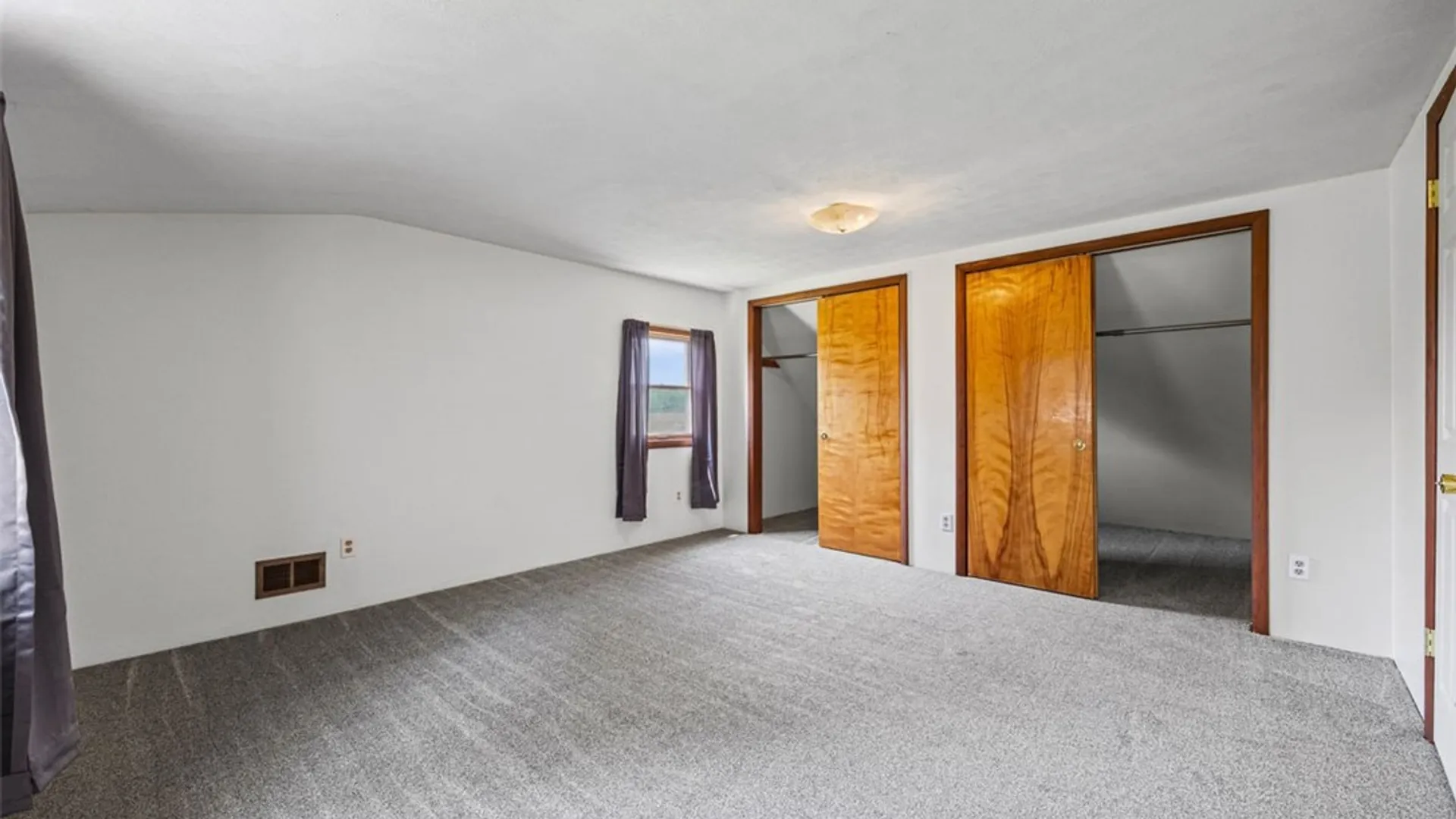 Property at 2085 Michigan Avenue, Lima, NY 14485 19
