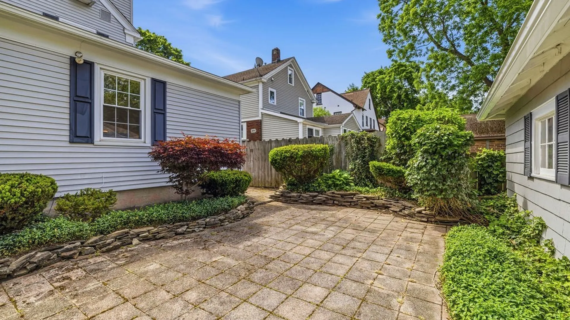 Property at 825 James Avenue, Niagara Falls, NY 14305 28
