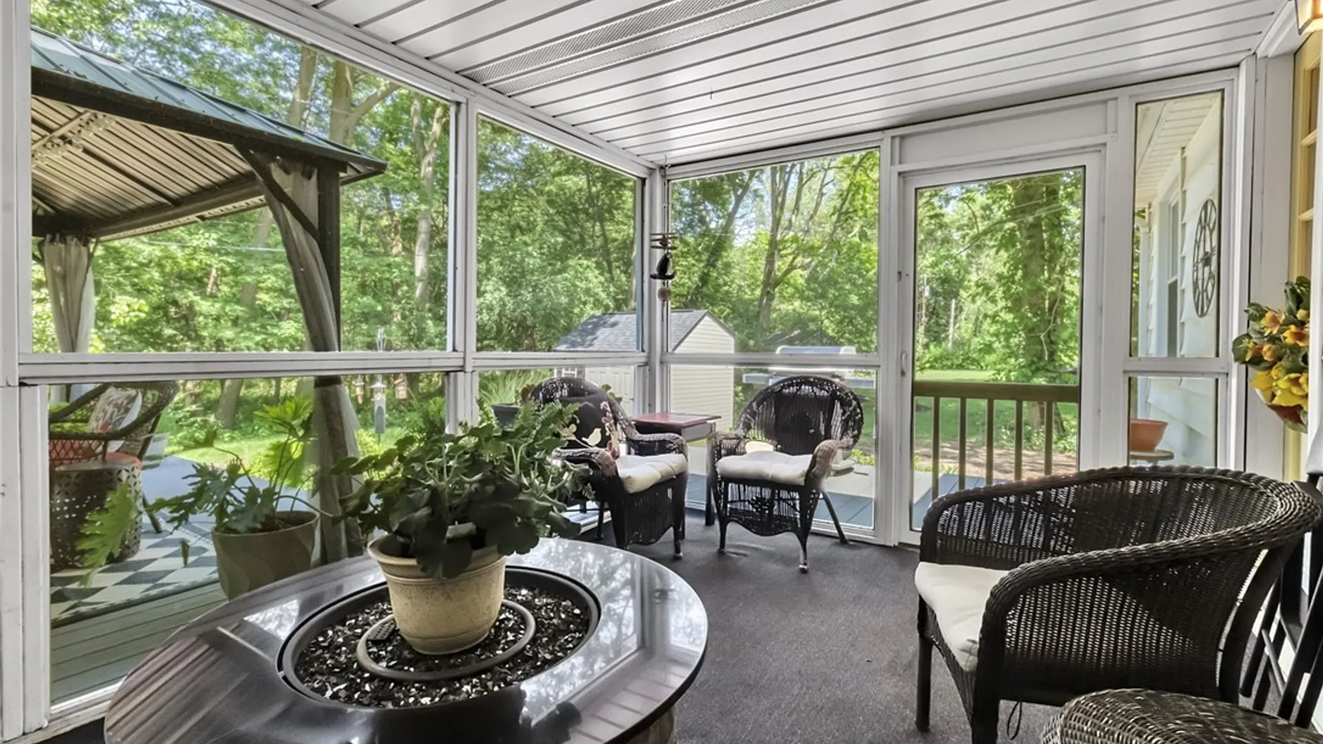 Property at 4660 Boncrest Drive, Clarence, NY 14221 39