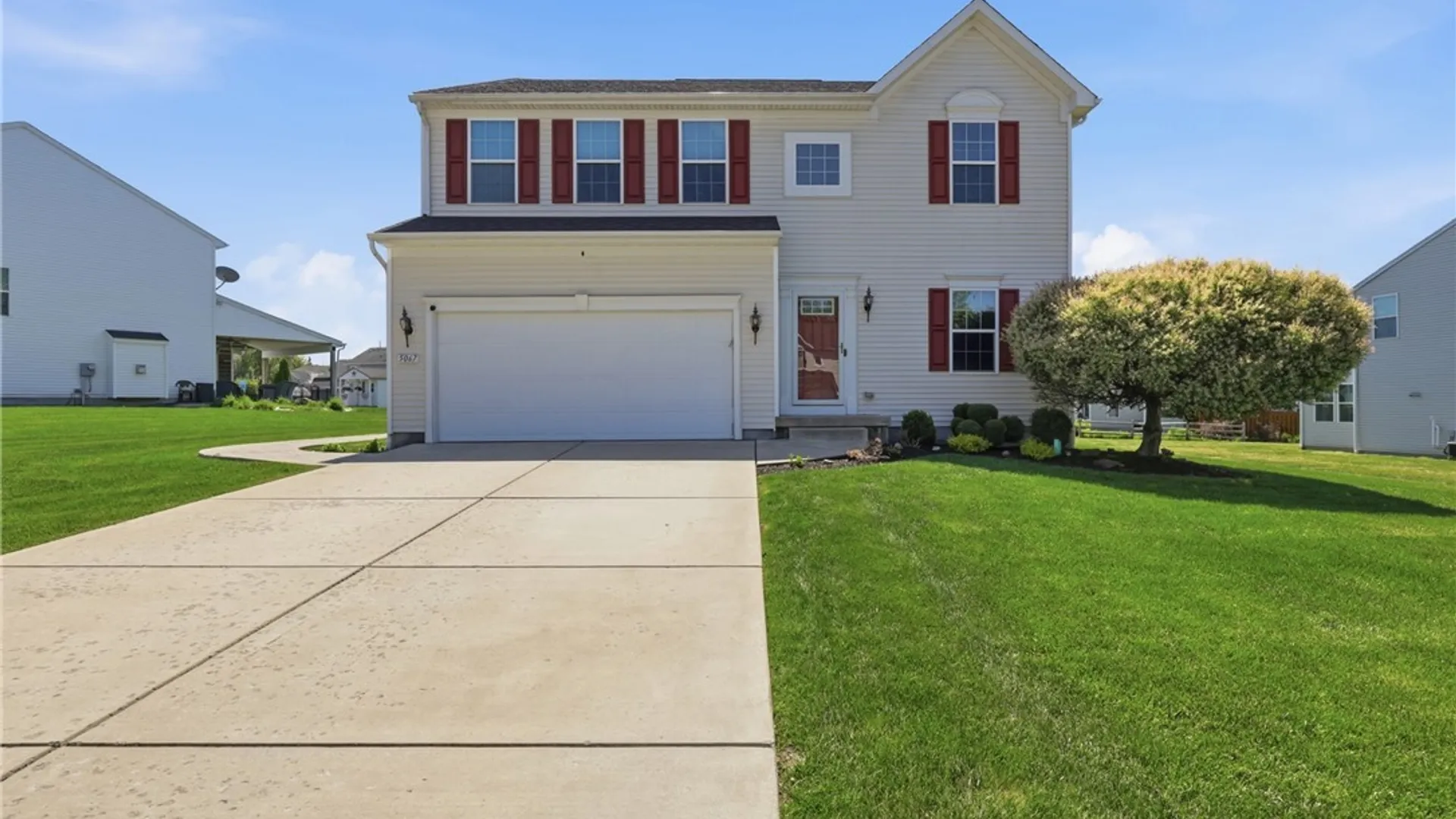 Property at 5067 Woodway Court, Hamburg, NY 14075 5