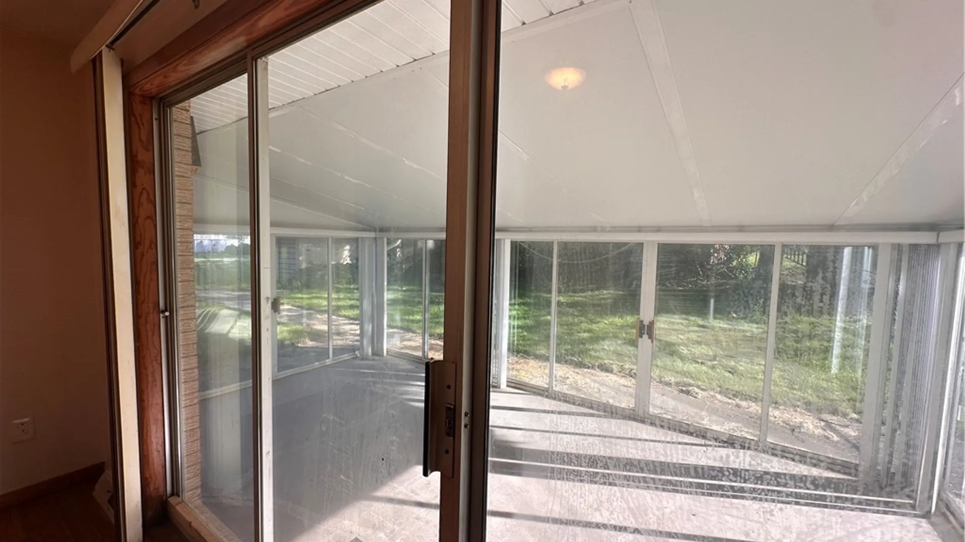 Property at 37 Brian Lane, West Seneca, NY 14224 11