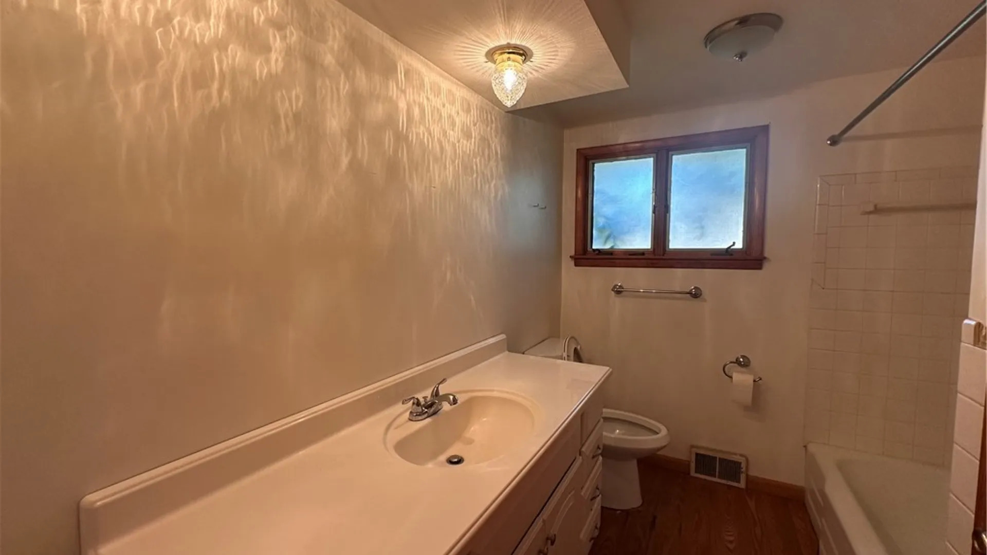 Property at 37 Brian Lane, West Seneca, NY 14224 16