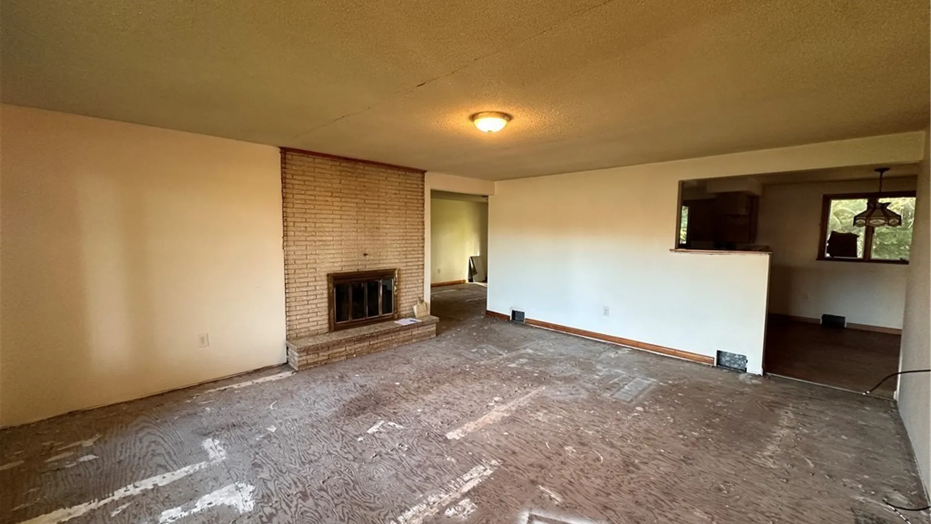Property at 37 Brian Lane, West Seneca, NY 14224 4