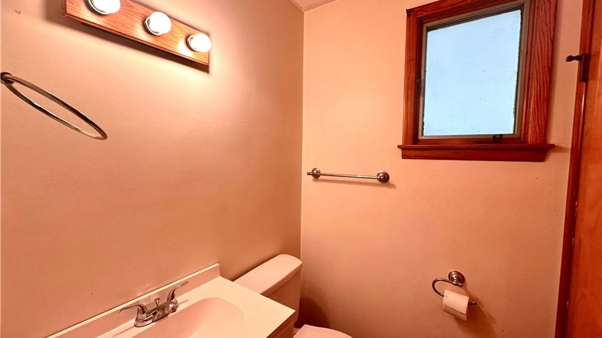 Property at 37 Brian Lane, West Seneca, NY 14224 9