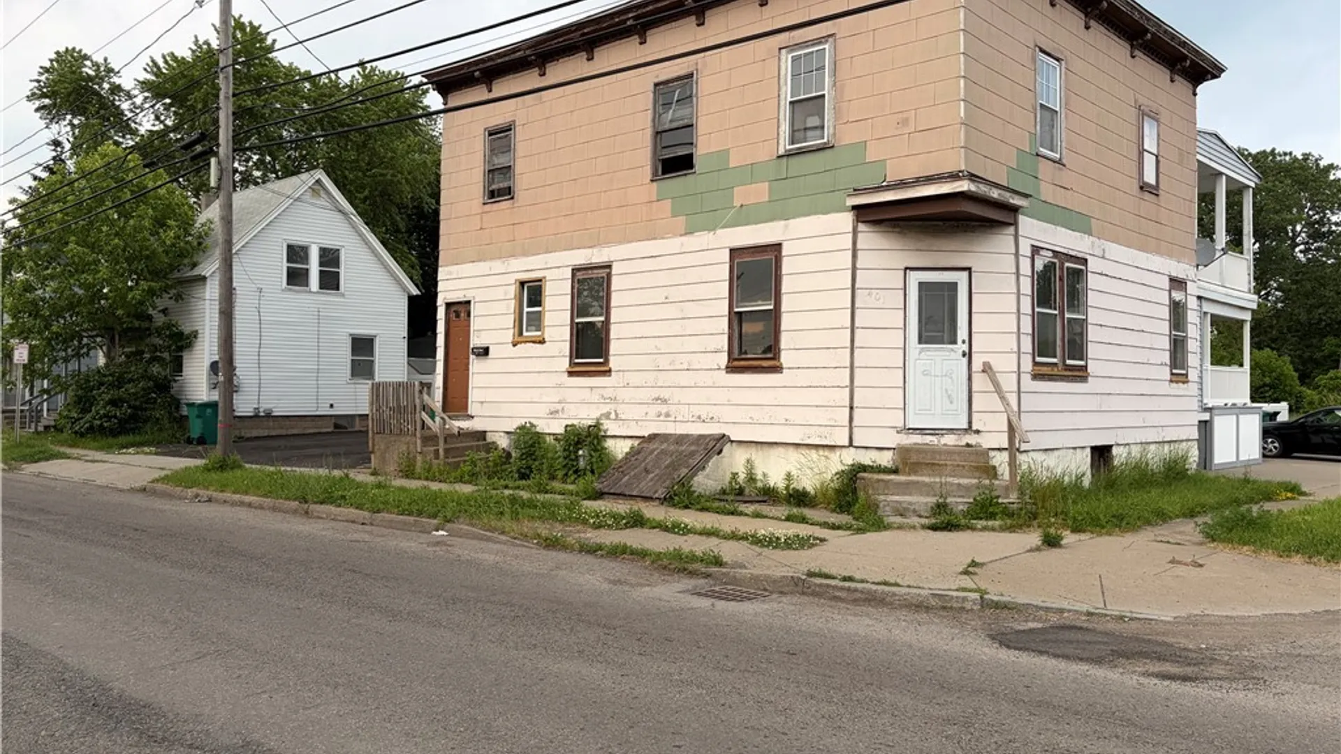 Property at 401 56th Street, Niagara Falls, NY 14304 3