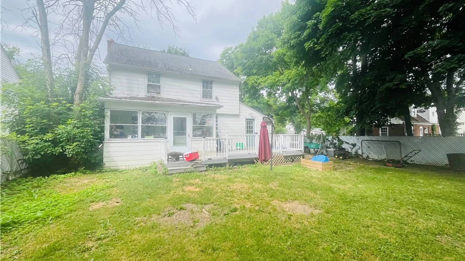 Property at 717 Pasadena Avenue, Niagara Falls, NY 14304 12