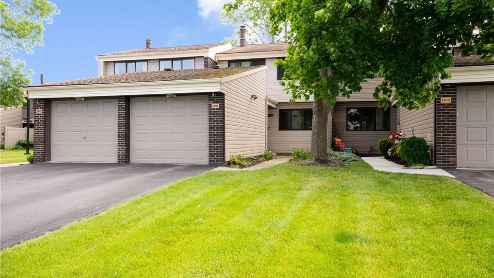 Property at 1502 Forest Edge Drive, Amherst, NY 14051 2