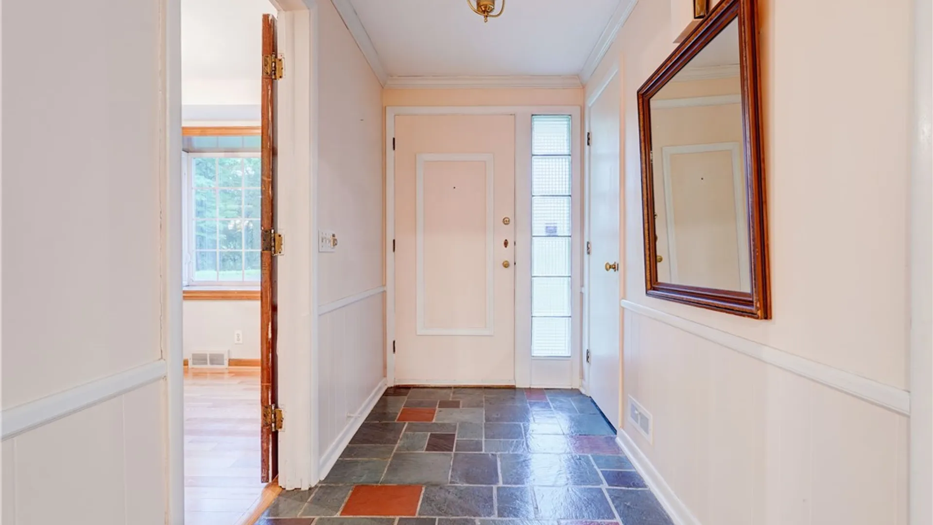 Property at 202 Nob Hl, Irondequoit, NY 14617 16