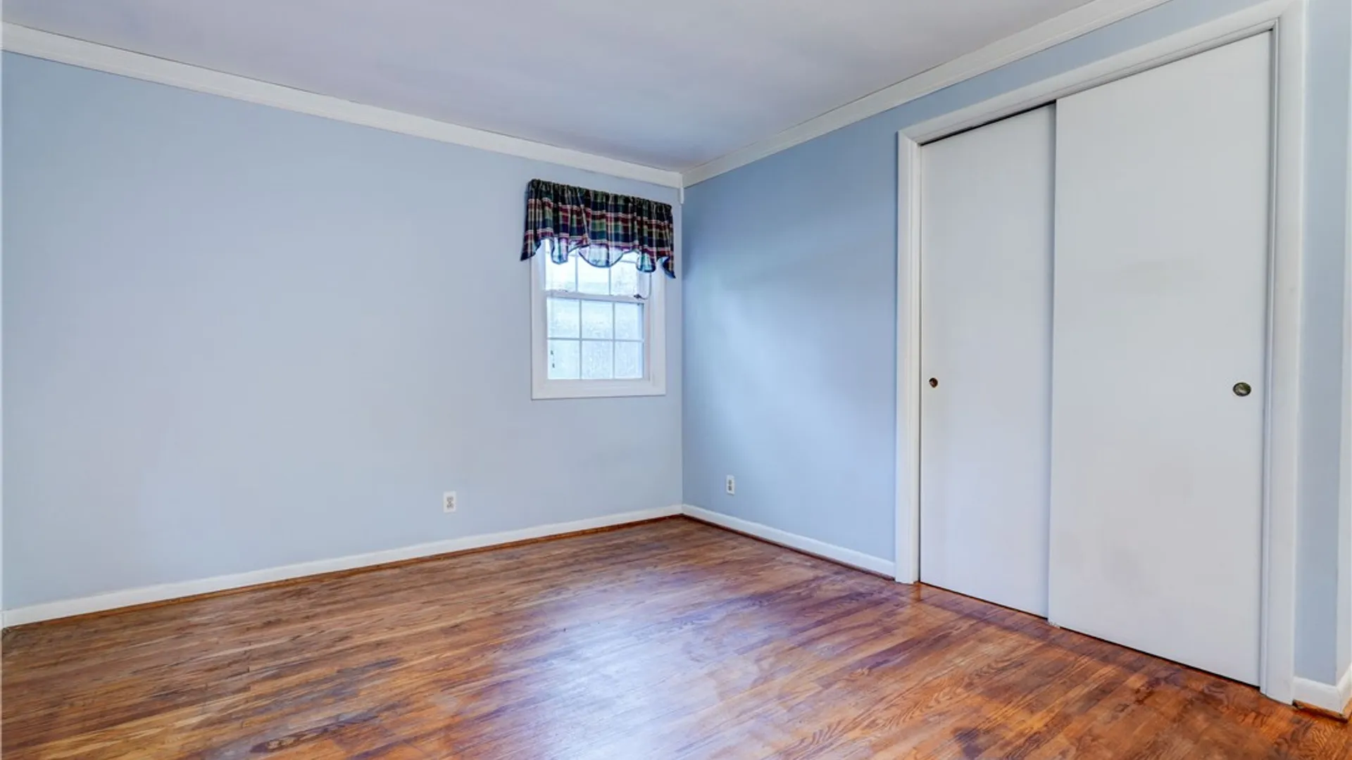 Property at 202 Nob Hl, Irondequoit, NY 14617 25