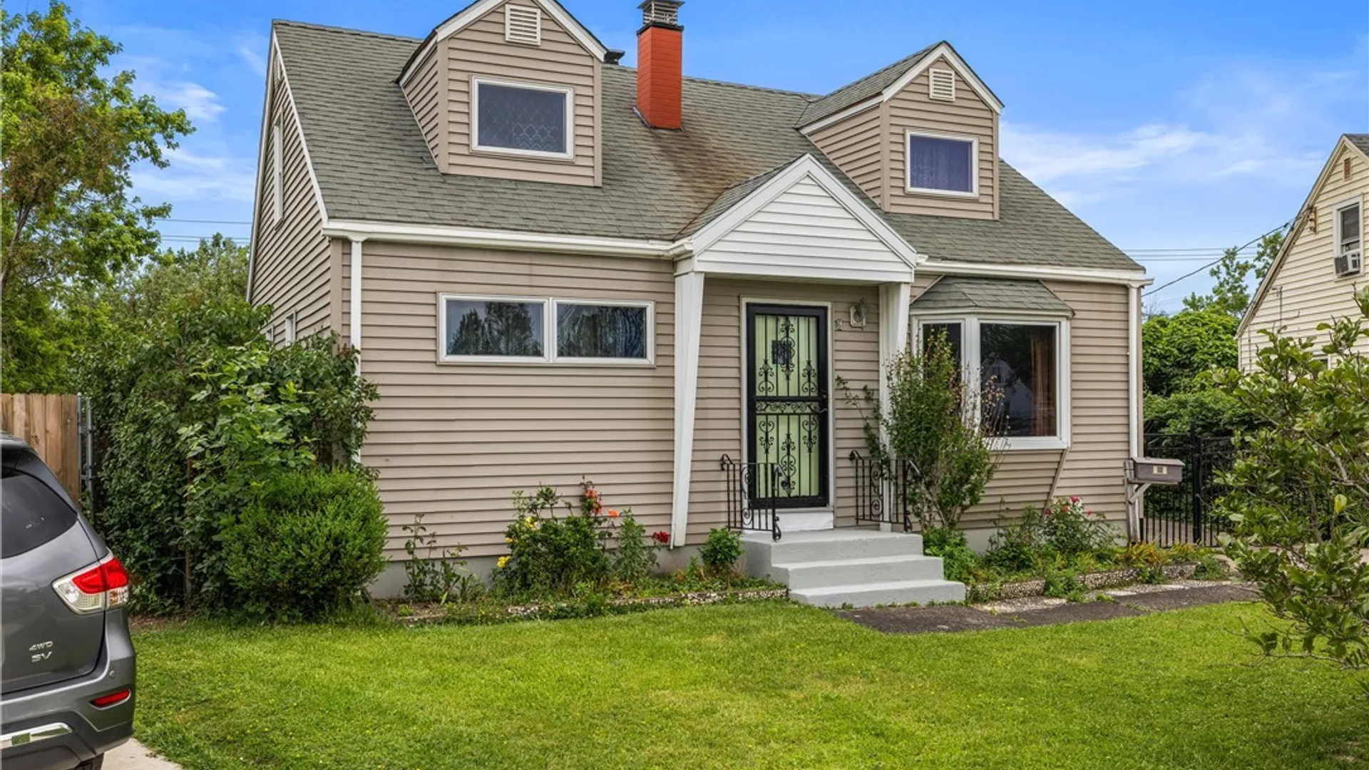 Property at 6 Nokomis Parkway, Cheektowaga, NY 14225 2