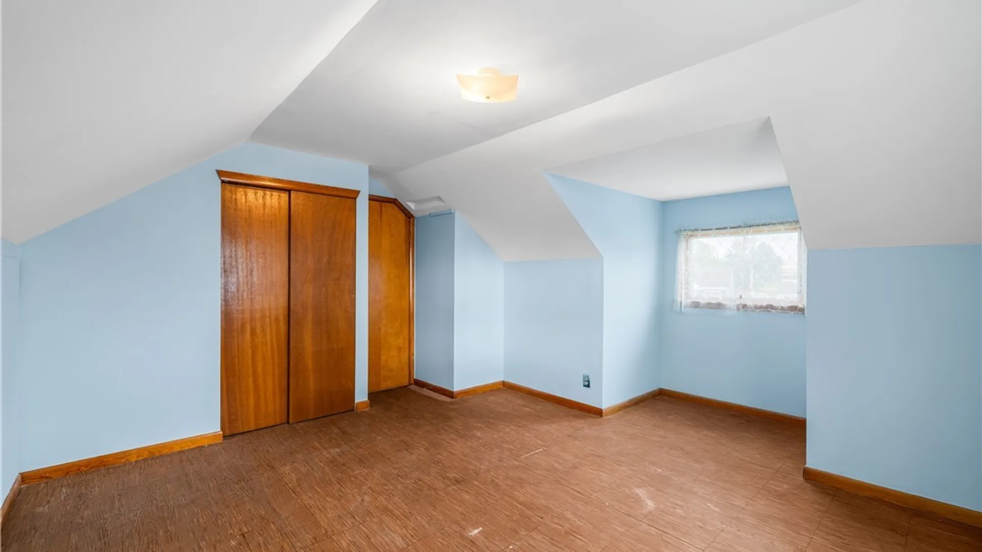 Property at 6 Nokomis Parkway, Cheektowaga, NY 14225 24
