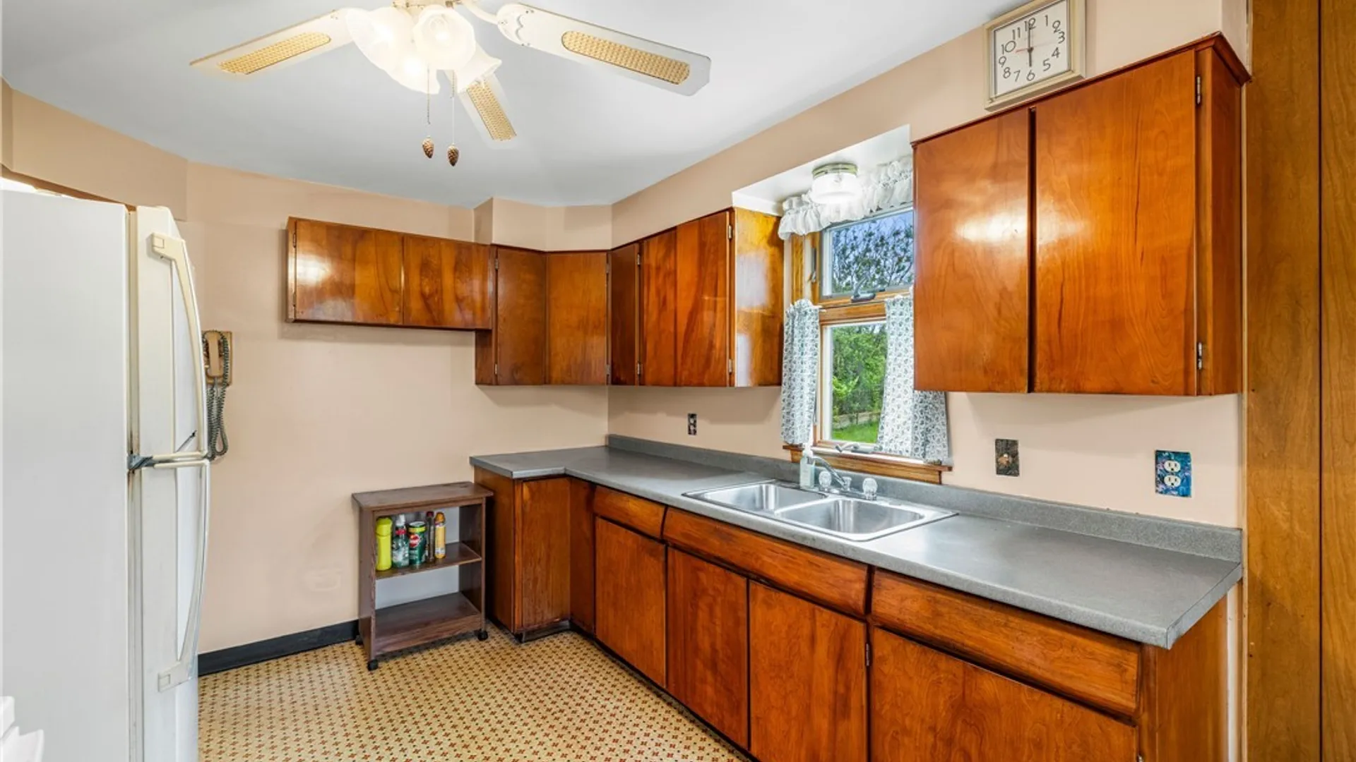 Property at 6 Nokomis Parkway, Cheektowaga, NY 14225 9