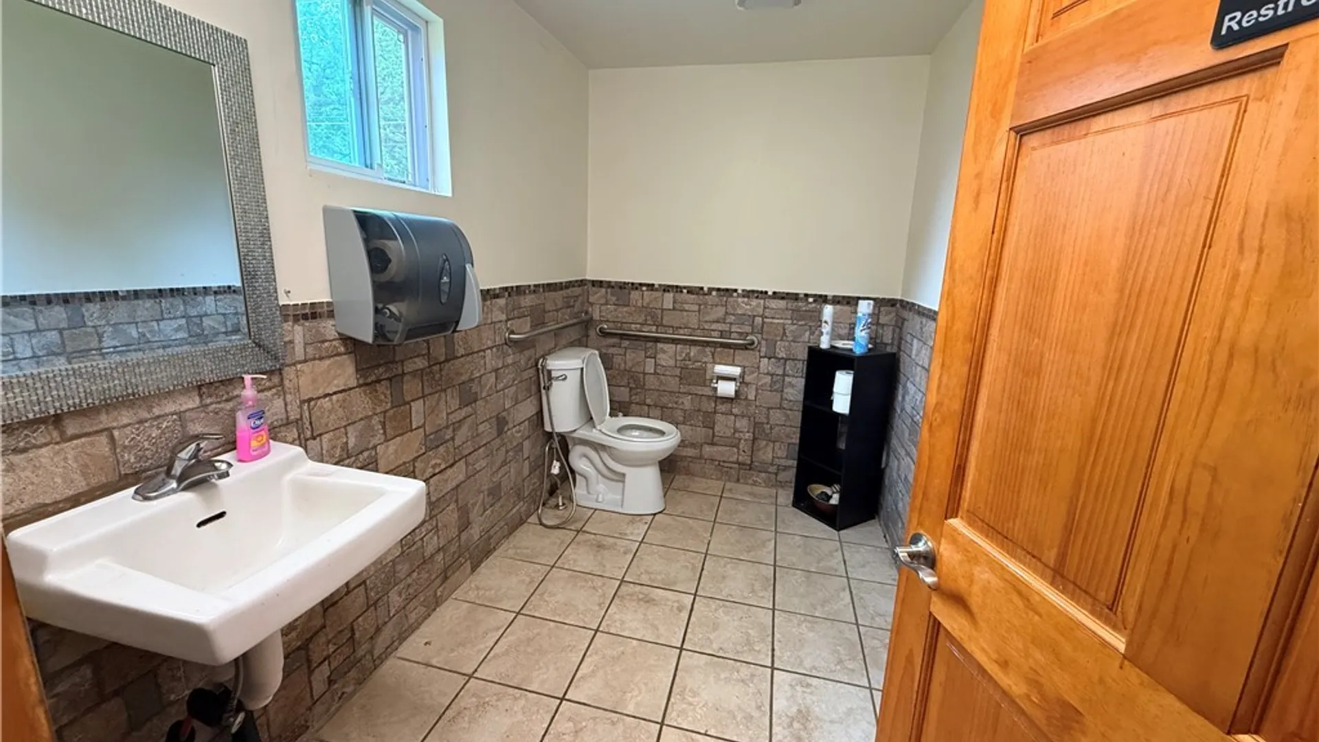 Property at 318 Hebner Street, Jamestown, NY 14701 10