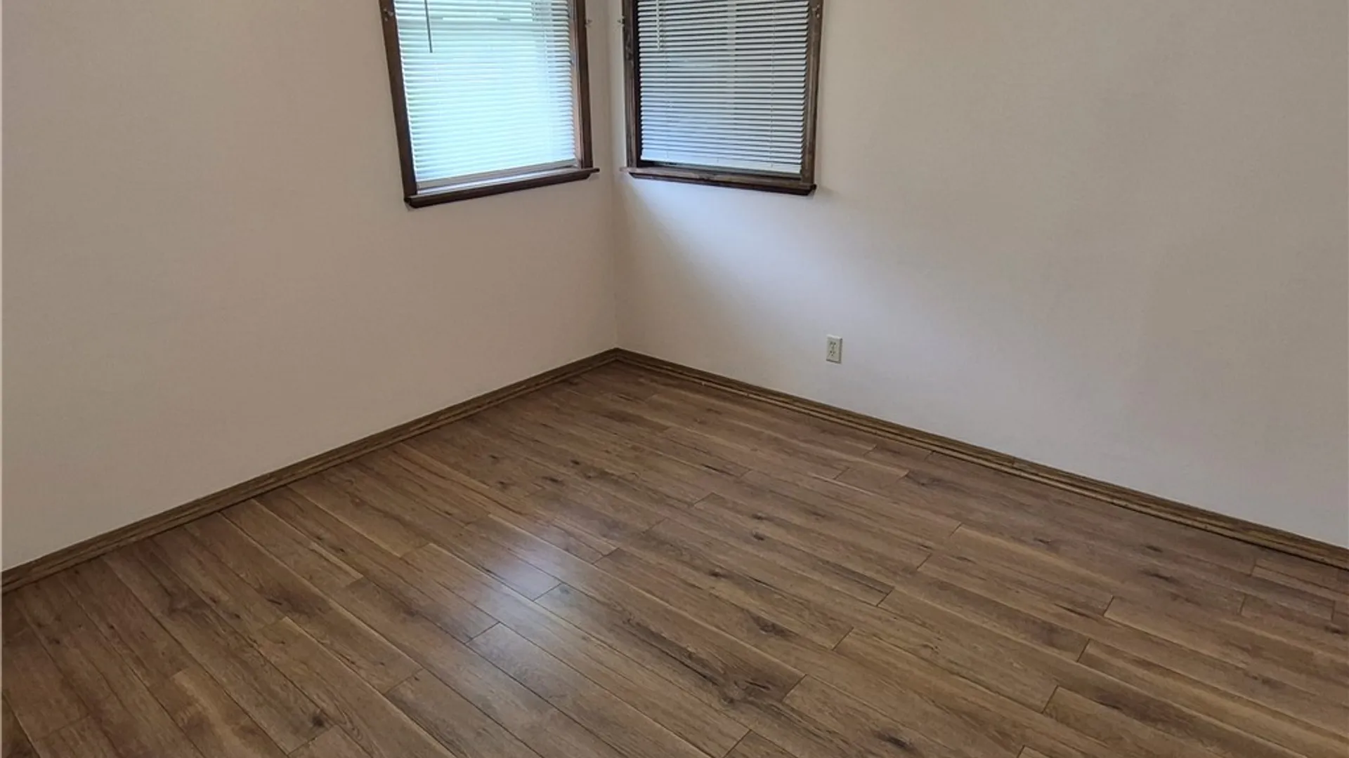 Property at 71 4th Avenue, Lancaster, NY 14086 25