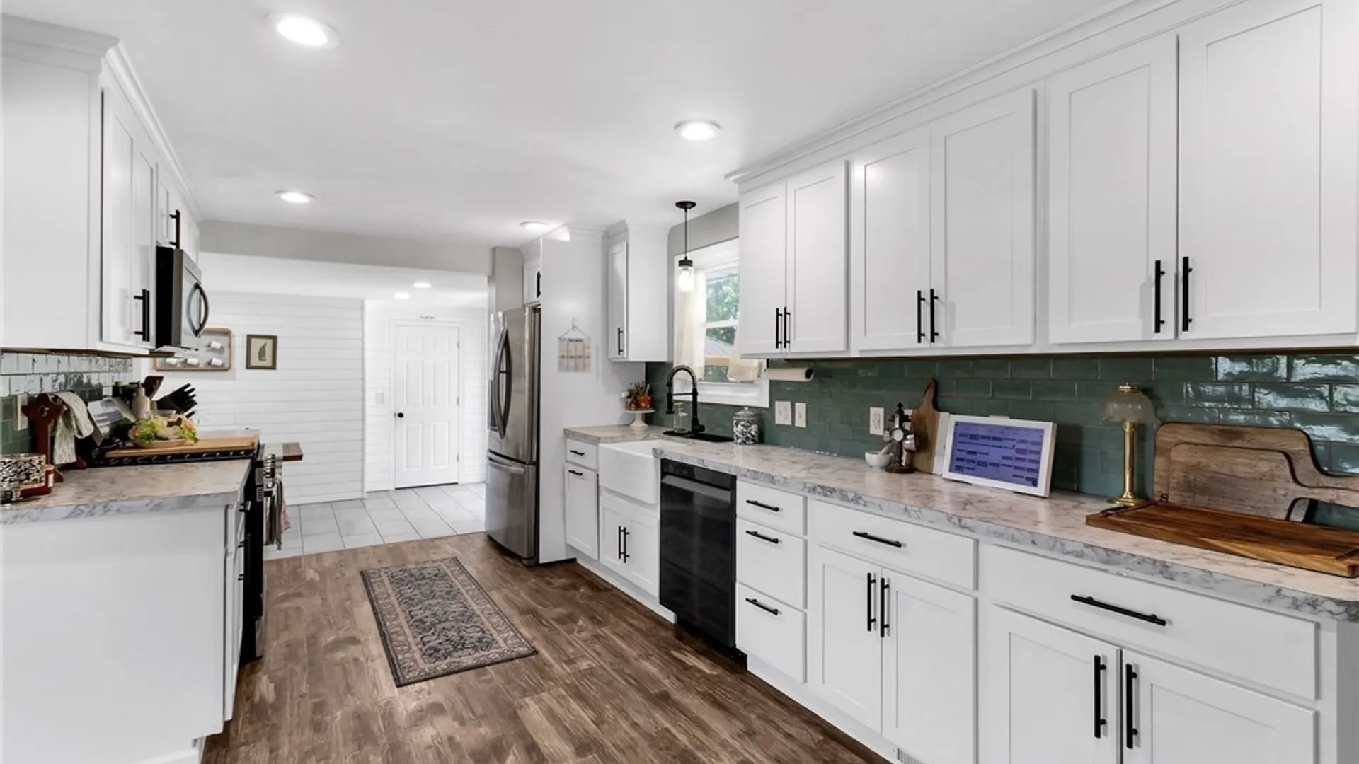 Property at 10 Laurelton Drive, West Seneca, NY 14224 12