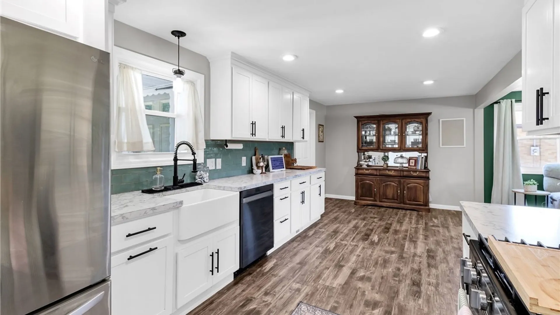 Property at 10 Laurelton Drive, West Seneca, NY 14224 16