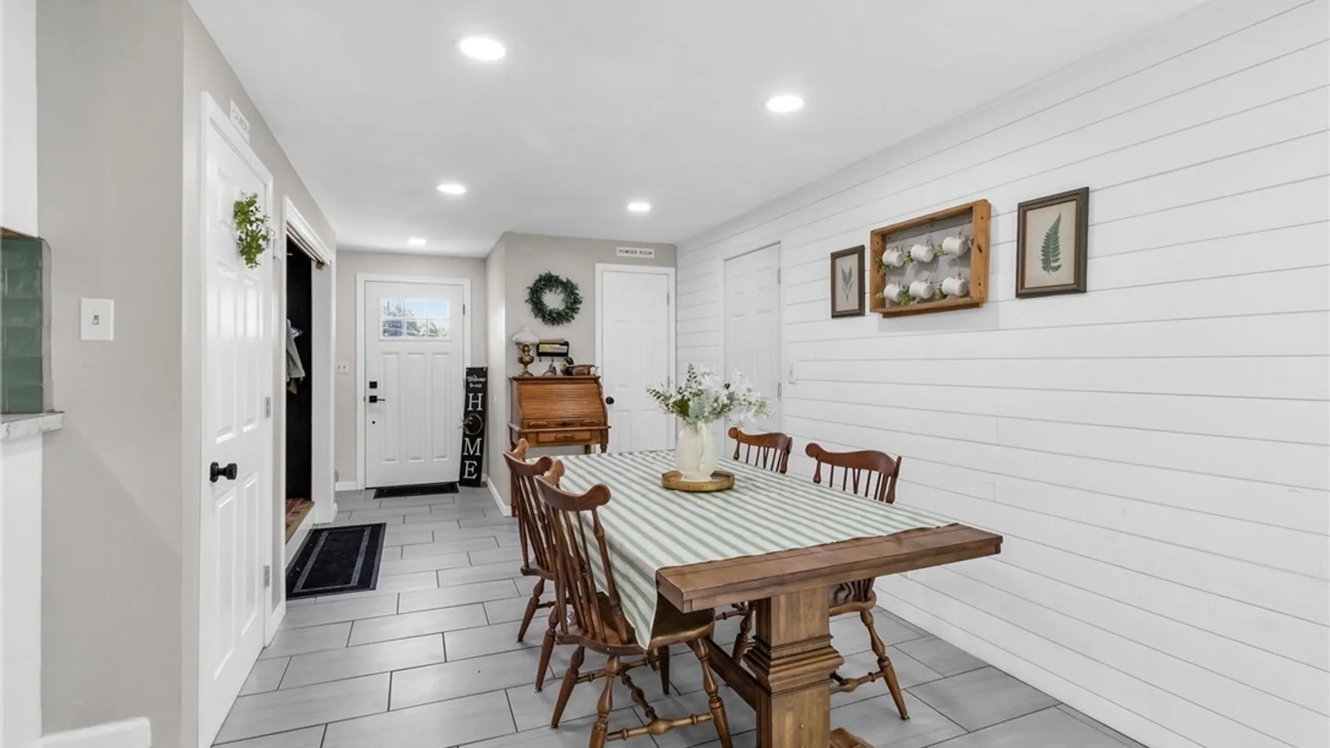 Property at 10 Laurelton Drive, West Seneca, NY 14224 20