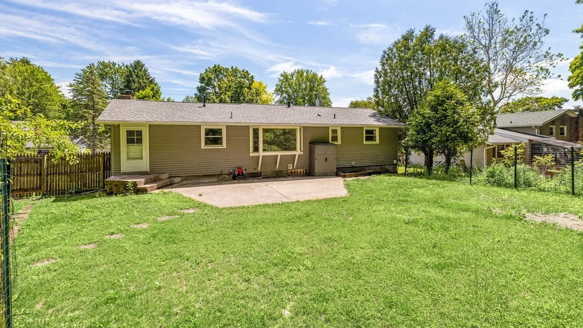 Property at 171 Brookside Lane, Manlius, NY 13066 2