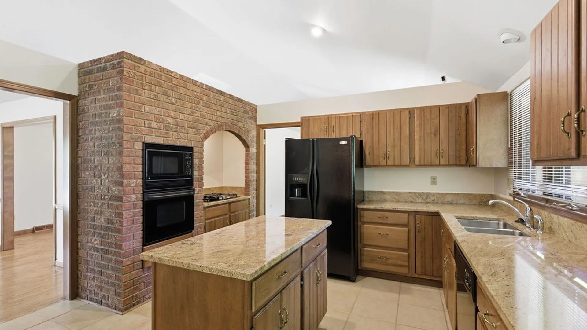 Property at 2 Woodview Terrace, Manlius, NY 13066 10