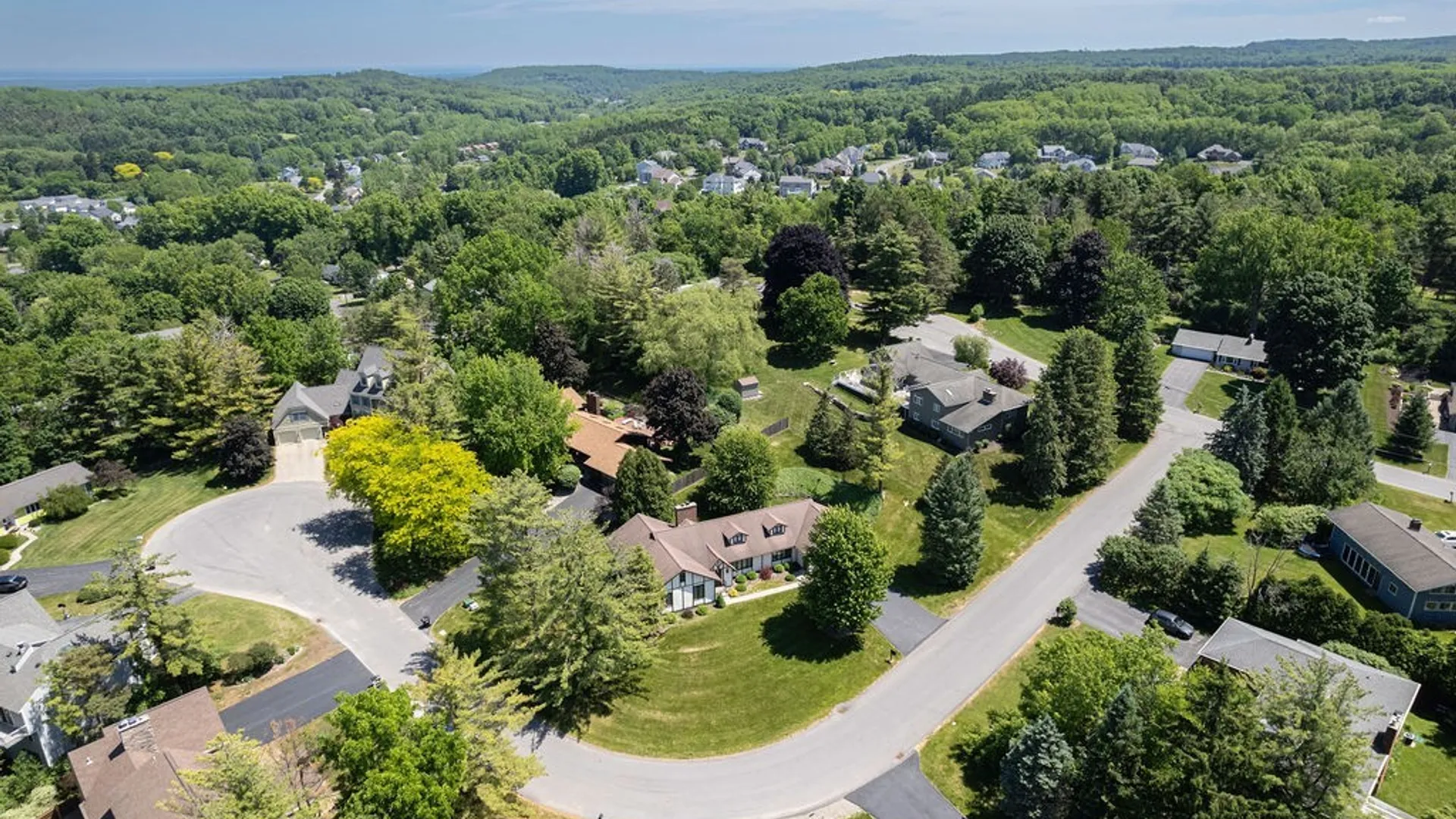 Property at 2 Woodview Terrace, Manlius, NY 13066 42