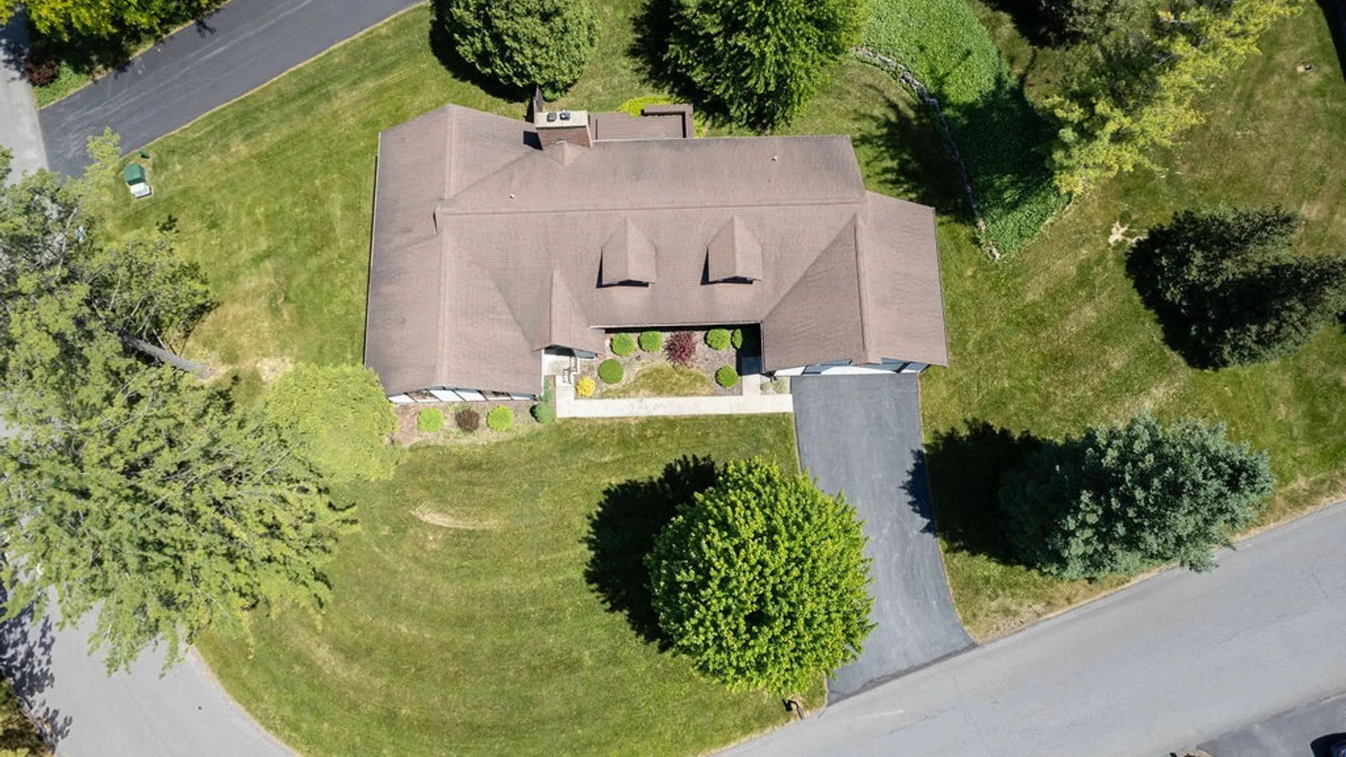Property at 2 Woodview Terrace, Manlius, NY 13066 48