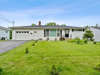 Property at 308 Stanton Drive, DeWitt, NY 13214