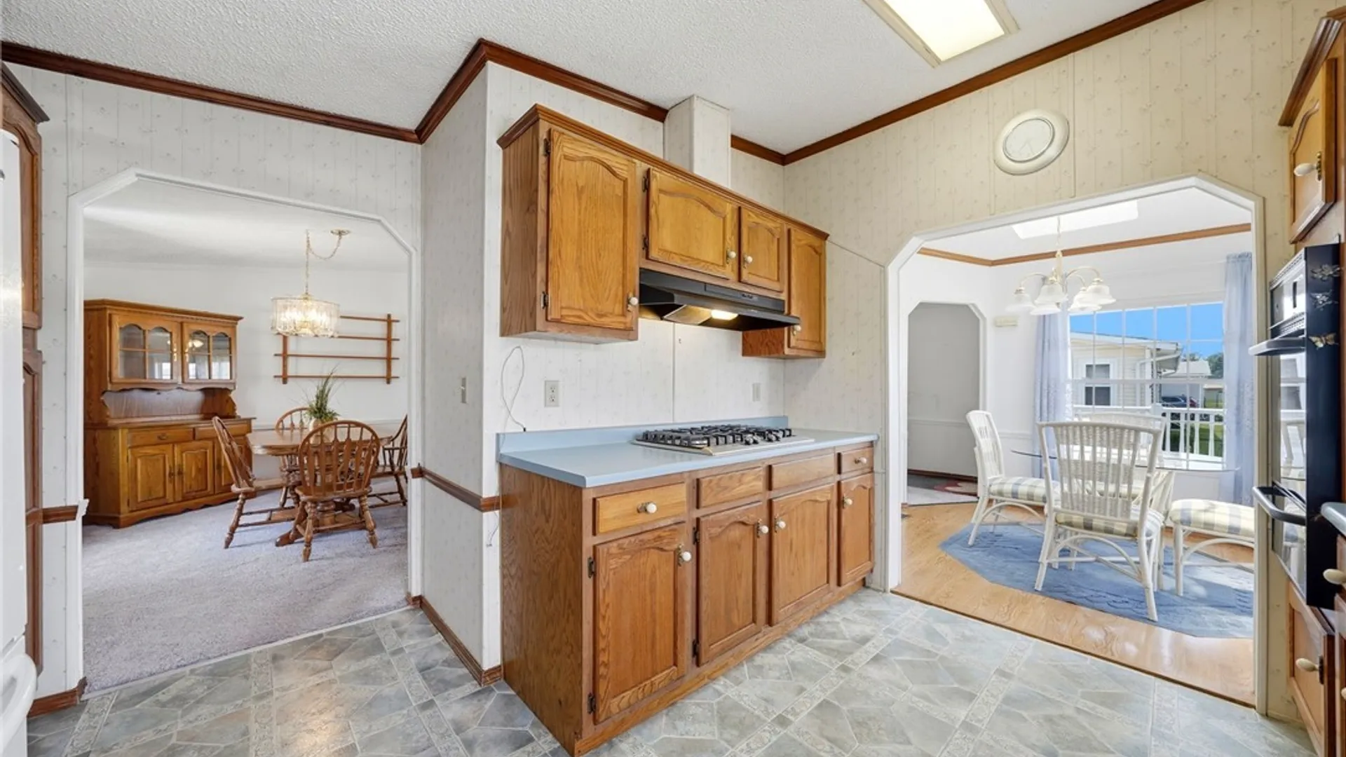 Property at 22 Cypress Road, Cheektowaga, NY 14227 11