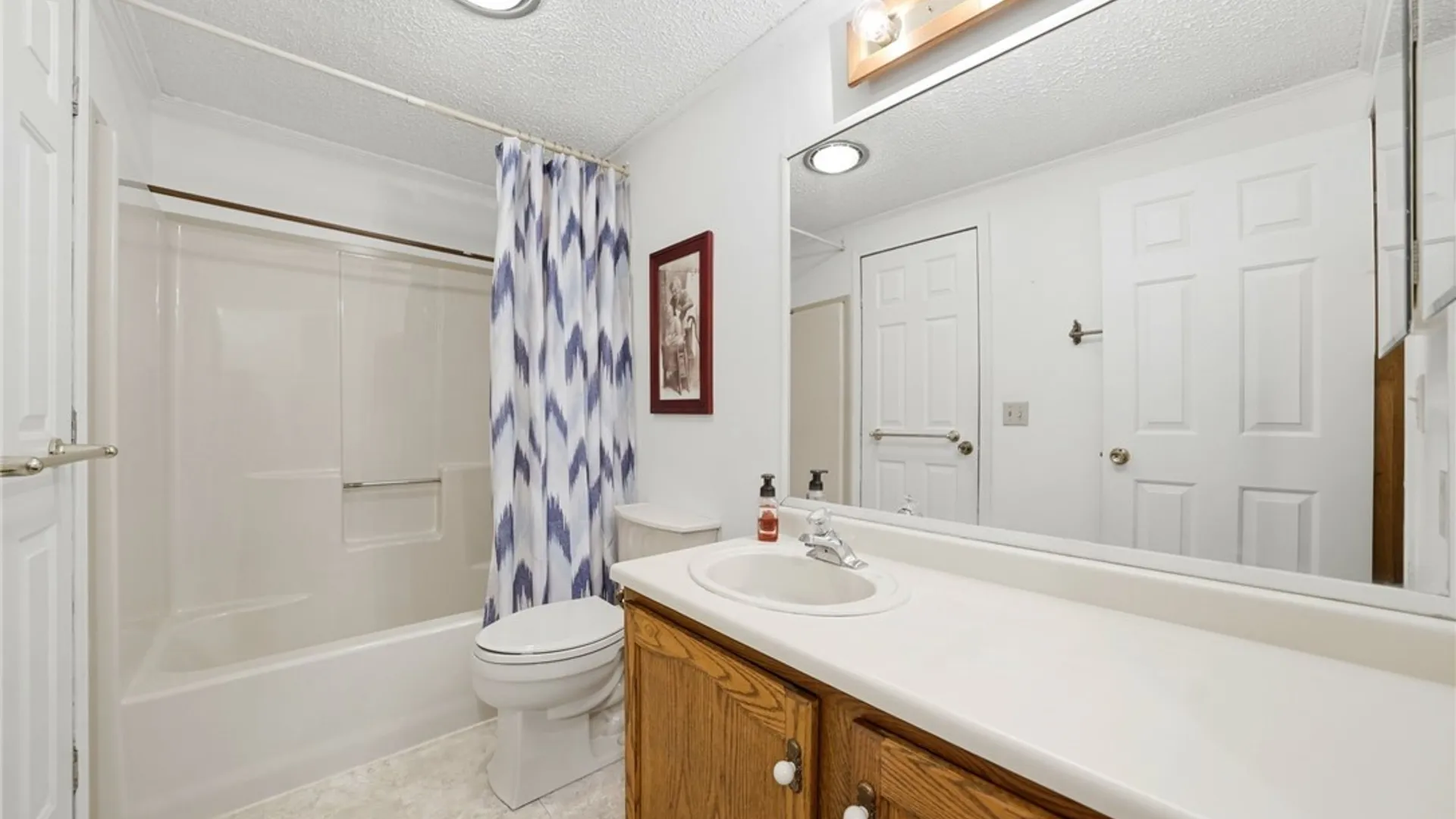 Property at 22 Cypress Road, Cheektowaga, NY 14227 15
