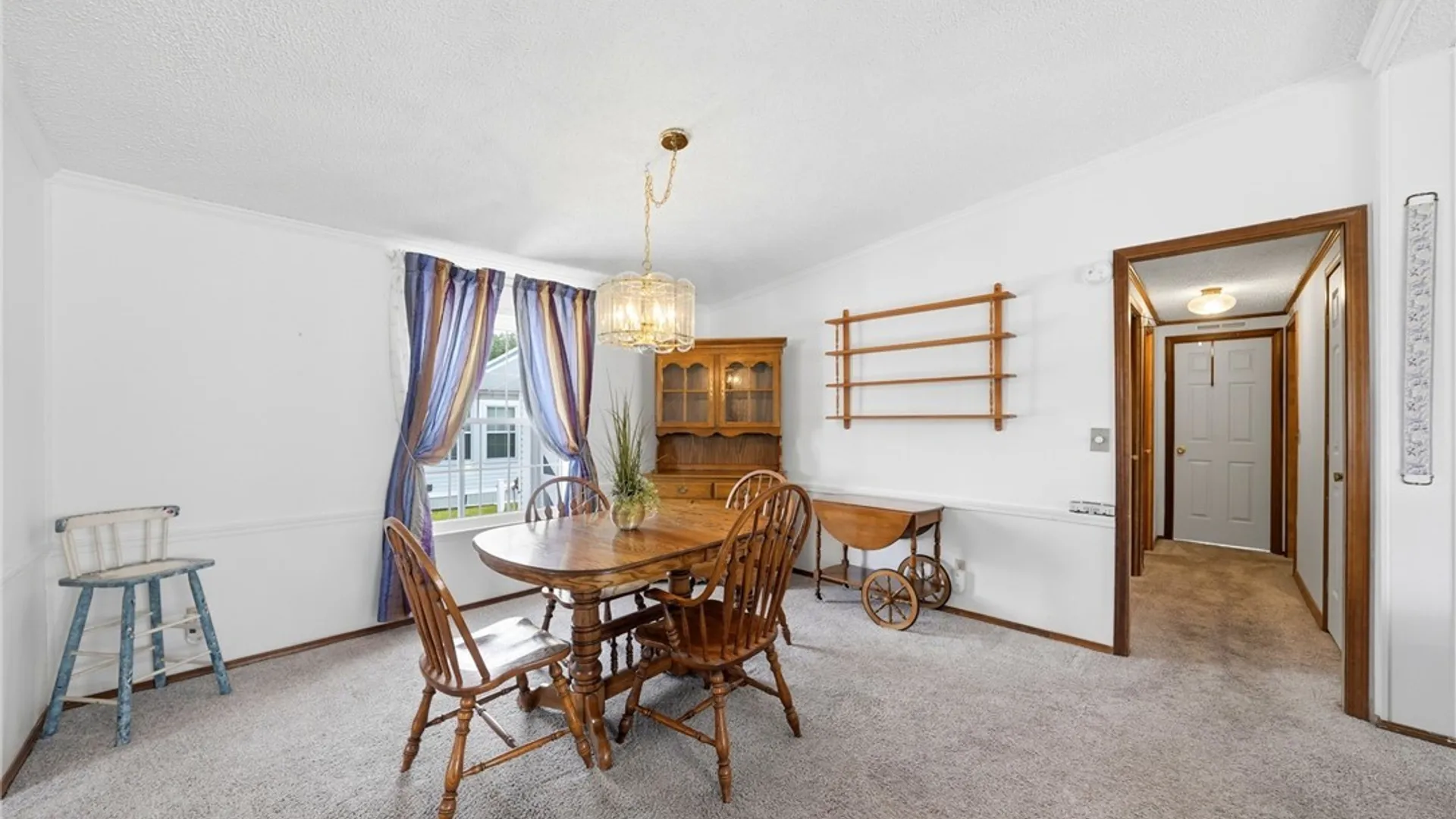 Property at 22 Cypress Road, Cheektowaga, NY 14227 6