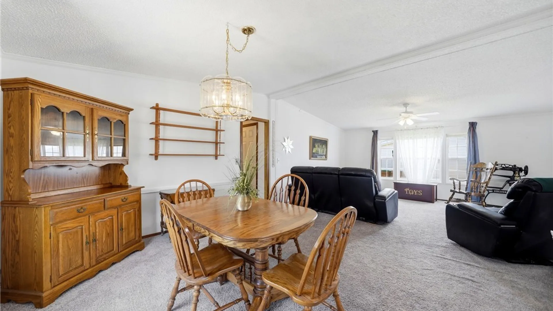 Property at 22 Cypress Road, Cheektowaga, NY 14227 7