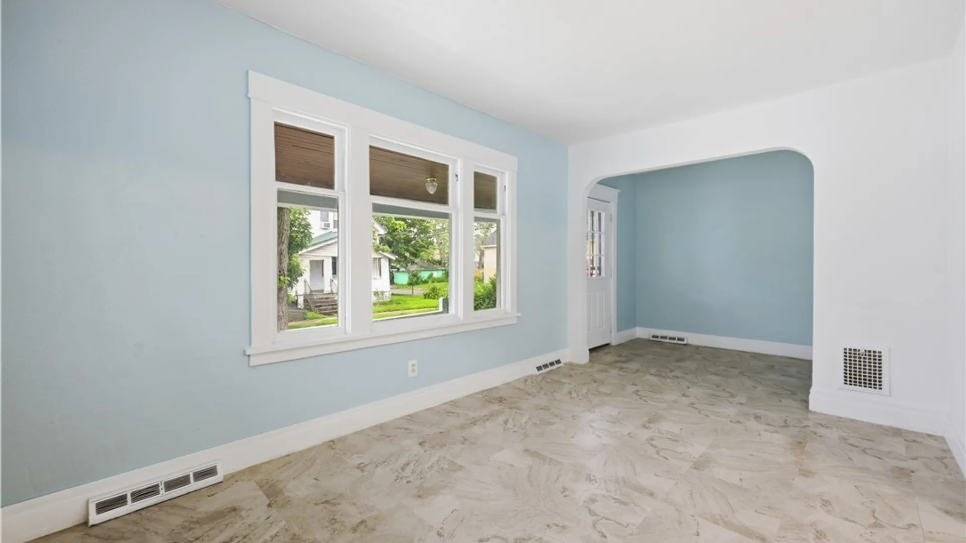 Property at 141 Hagen Street, Buffalo, NY 14211 9