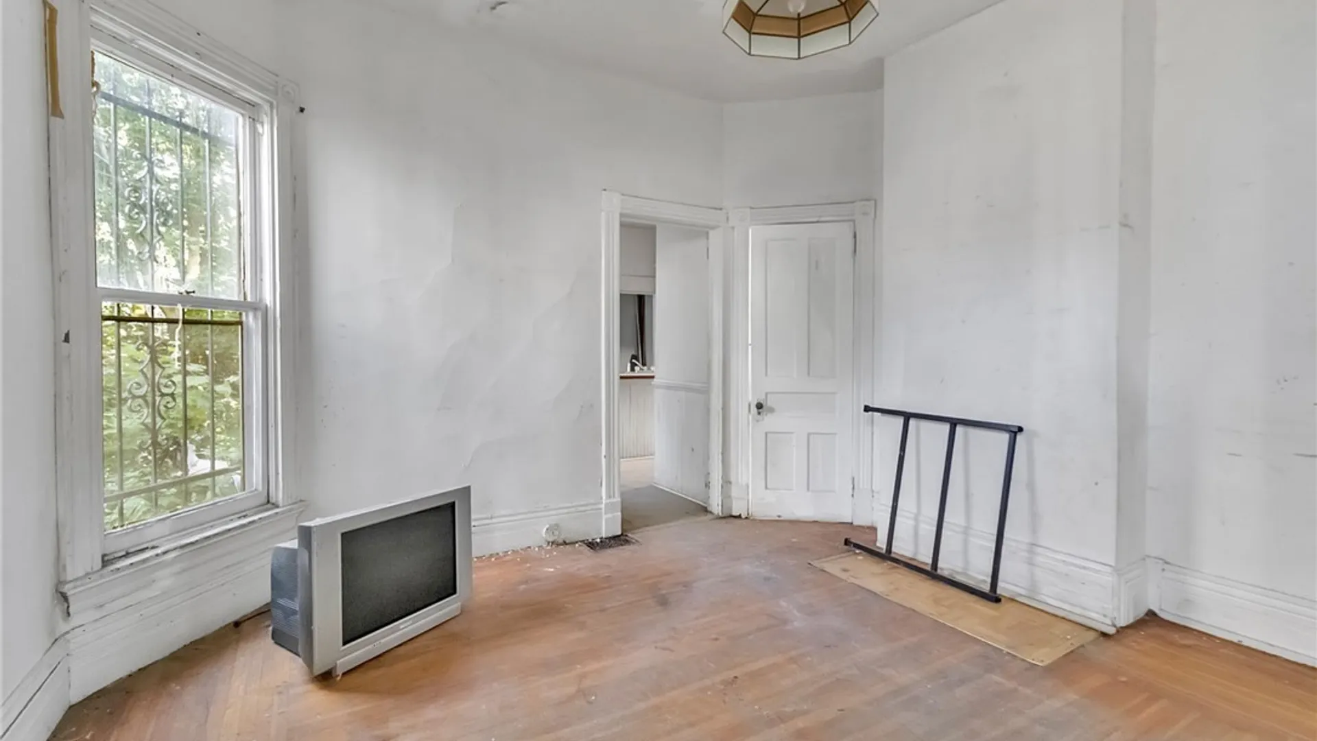 Property at 162 Normal Avenue, Buffalo, NY 14213 11