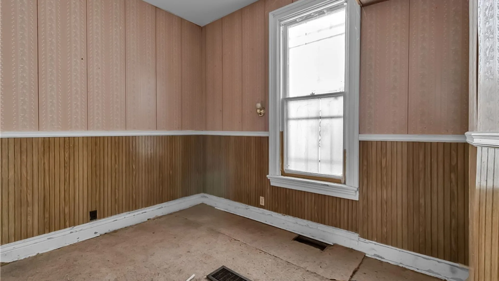 Property at 162 Normal Avenue, Buffalo, NY 14213 19