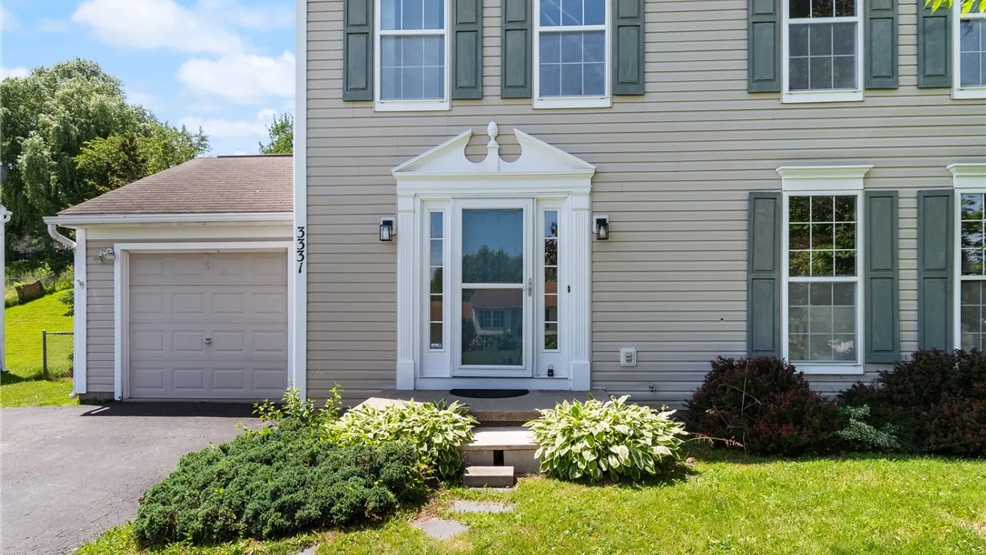 Property at 3331 Eagles Roost Lane, Walworth, NY 14502 2