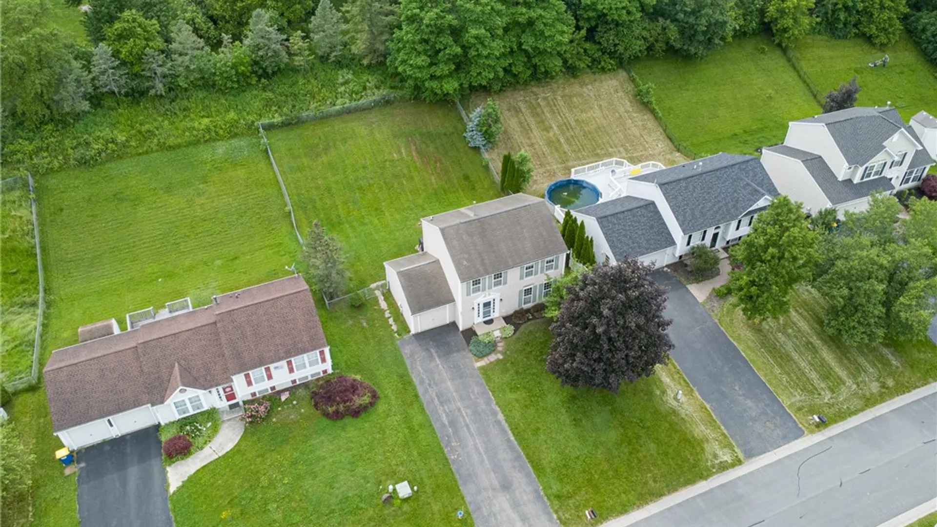 Property at 3331 Eagles Roost Lane, Walworth, NY 14502 34