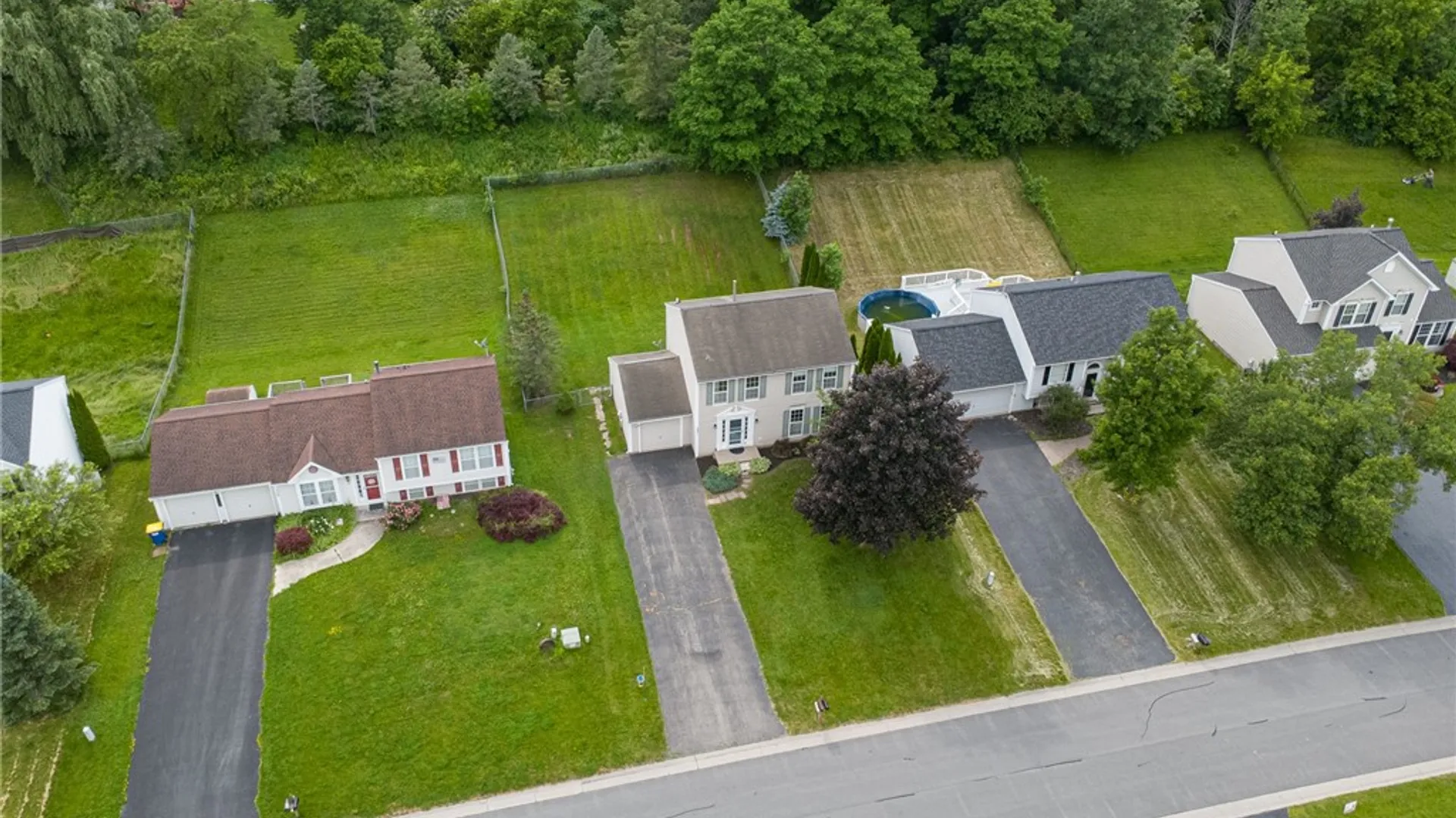 Property at 3331 Eagles Roost Lane, Walworth, NY 14502 36