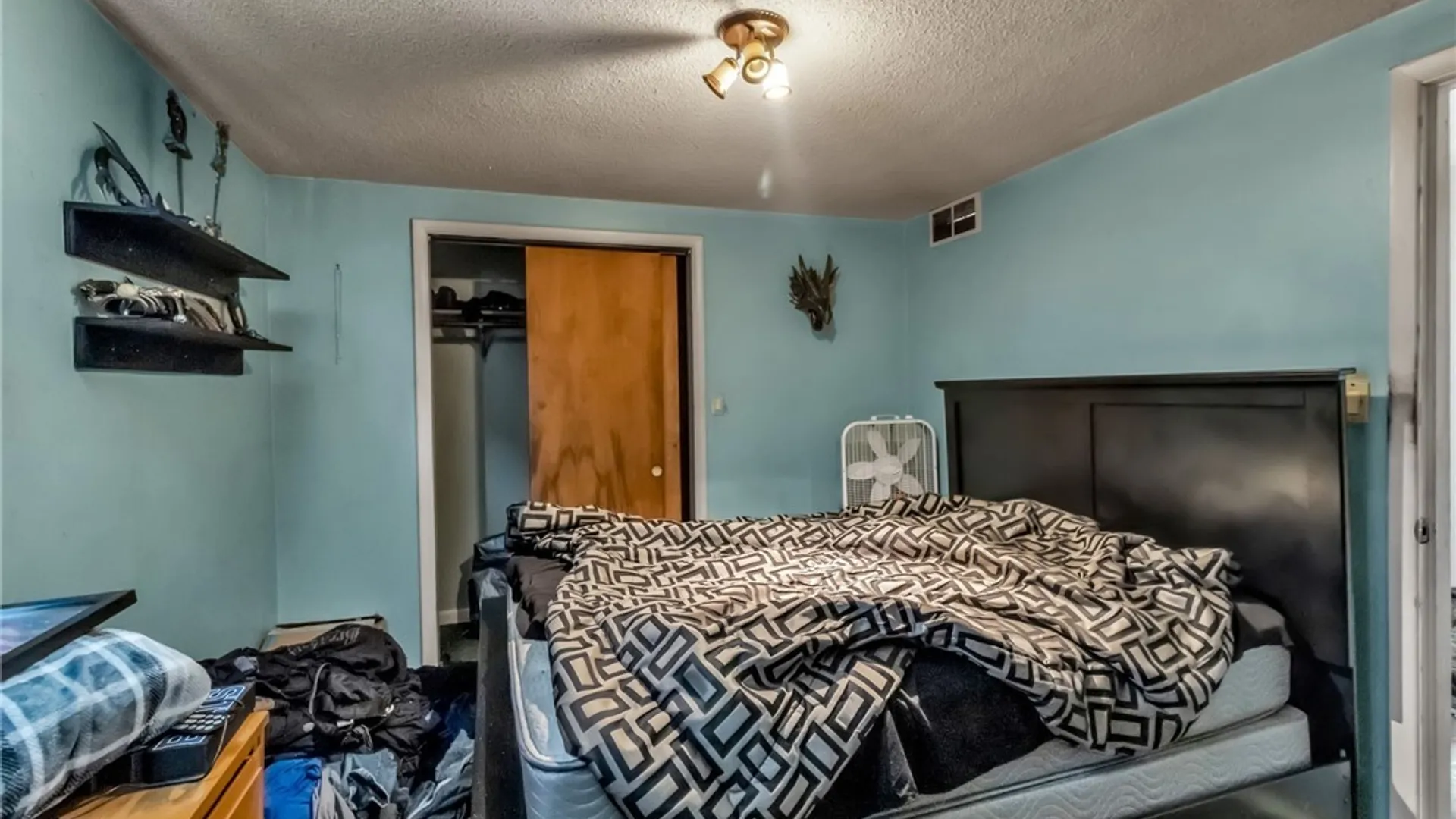 Property at 2388 William Street, Cheektowaga, NY 14206 15