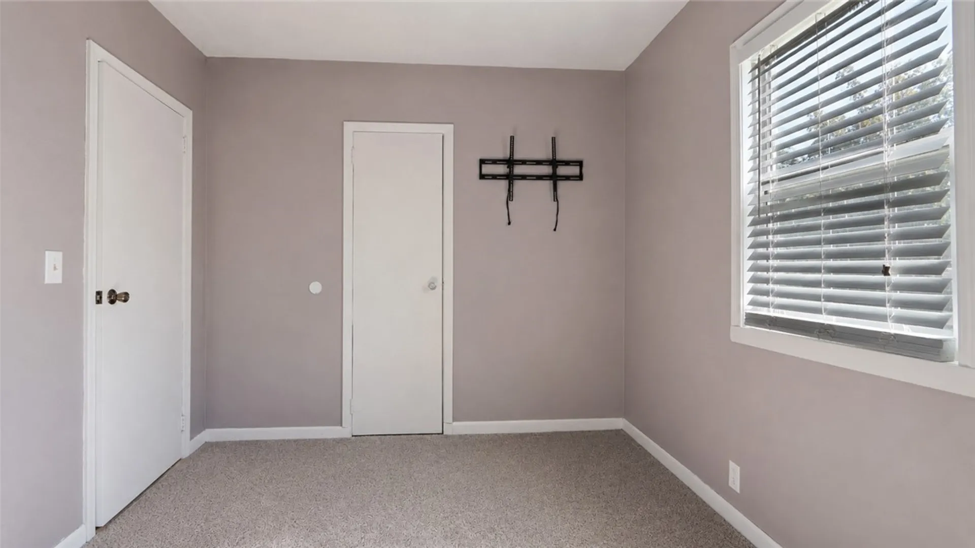 Property at 14 Seneca Manor Dr Drive, Seneca Falls, NY 13148 23