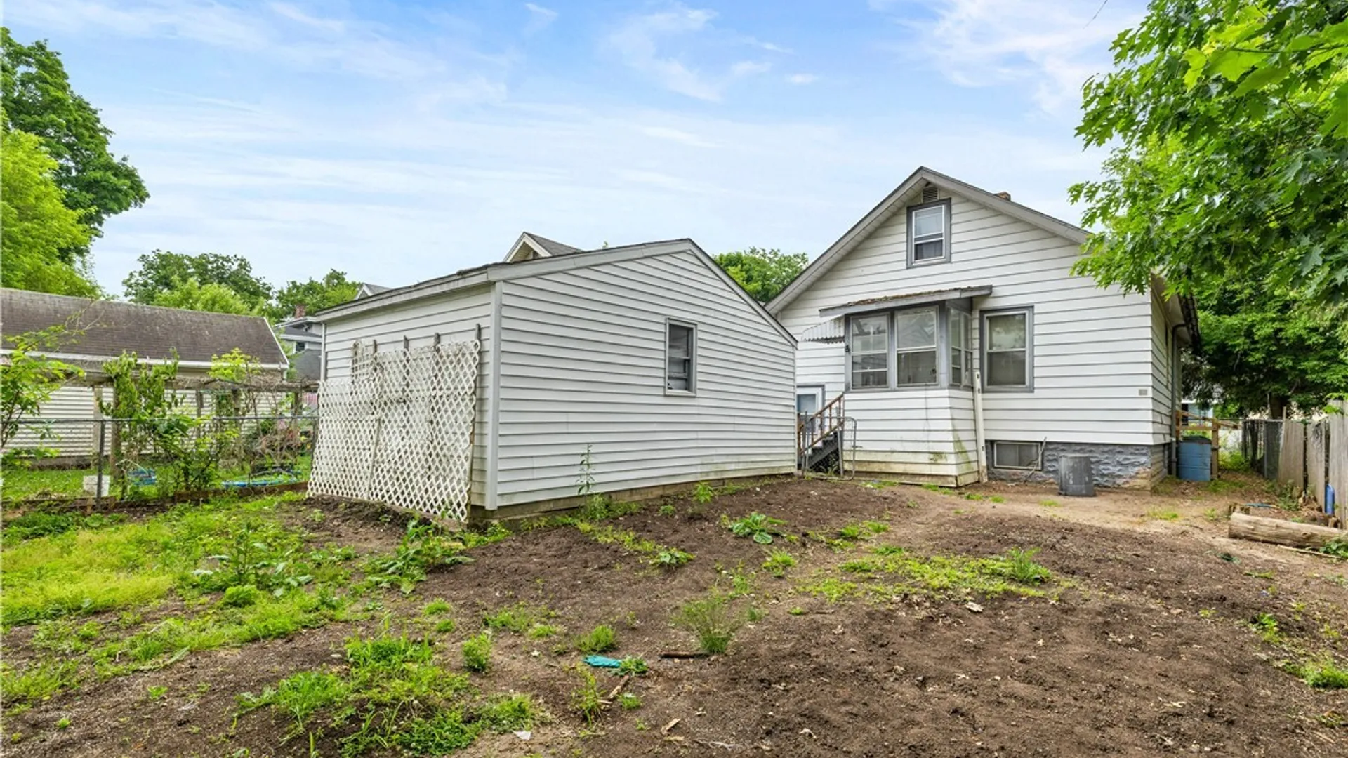 Property at 812 Watson Place, Utica, NY 13502 3