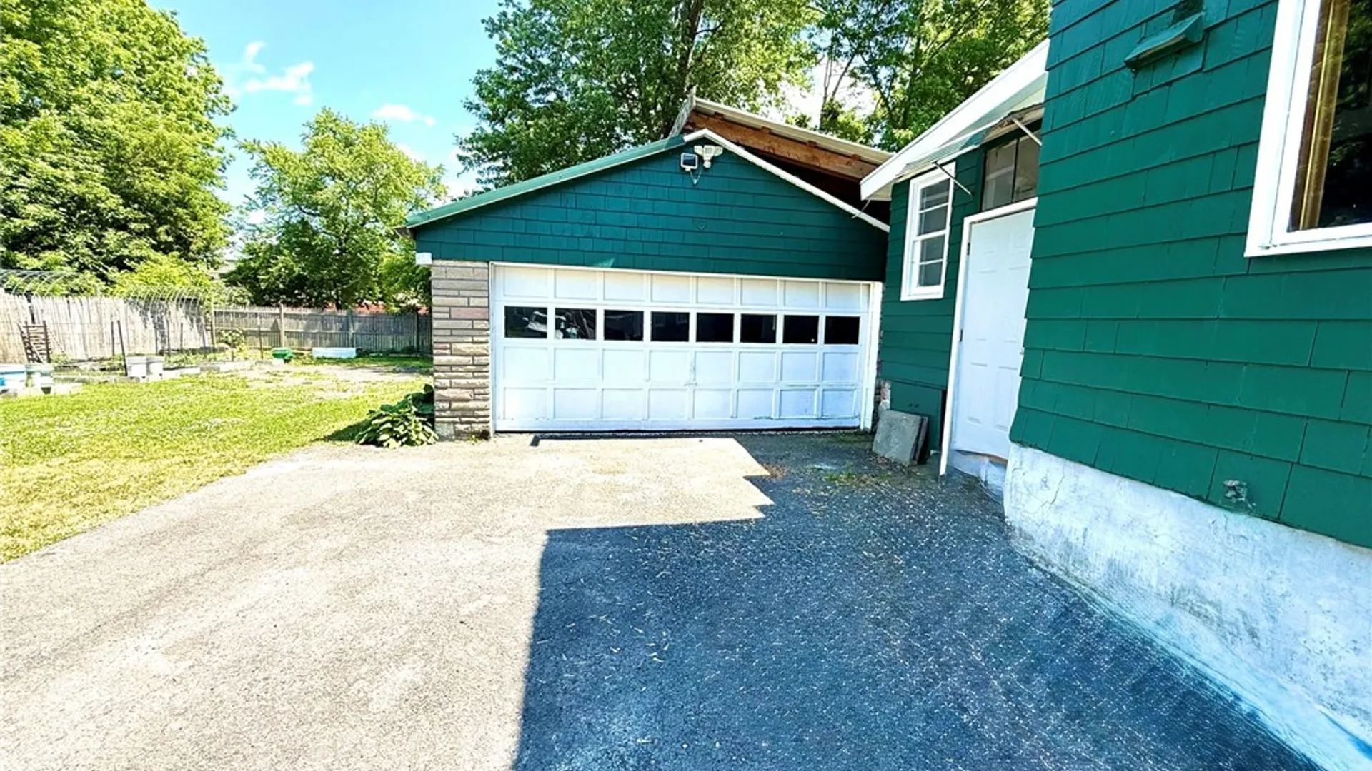 Property at 701 Saratoga Street, Utica, NY 13502 7