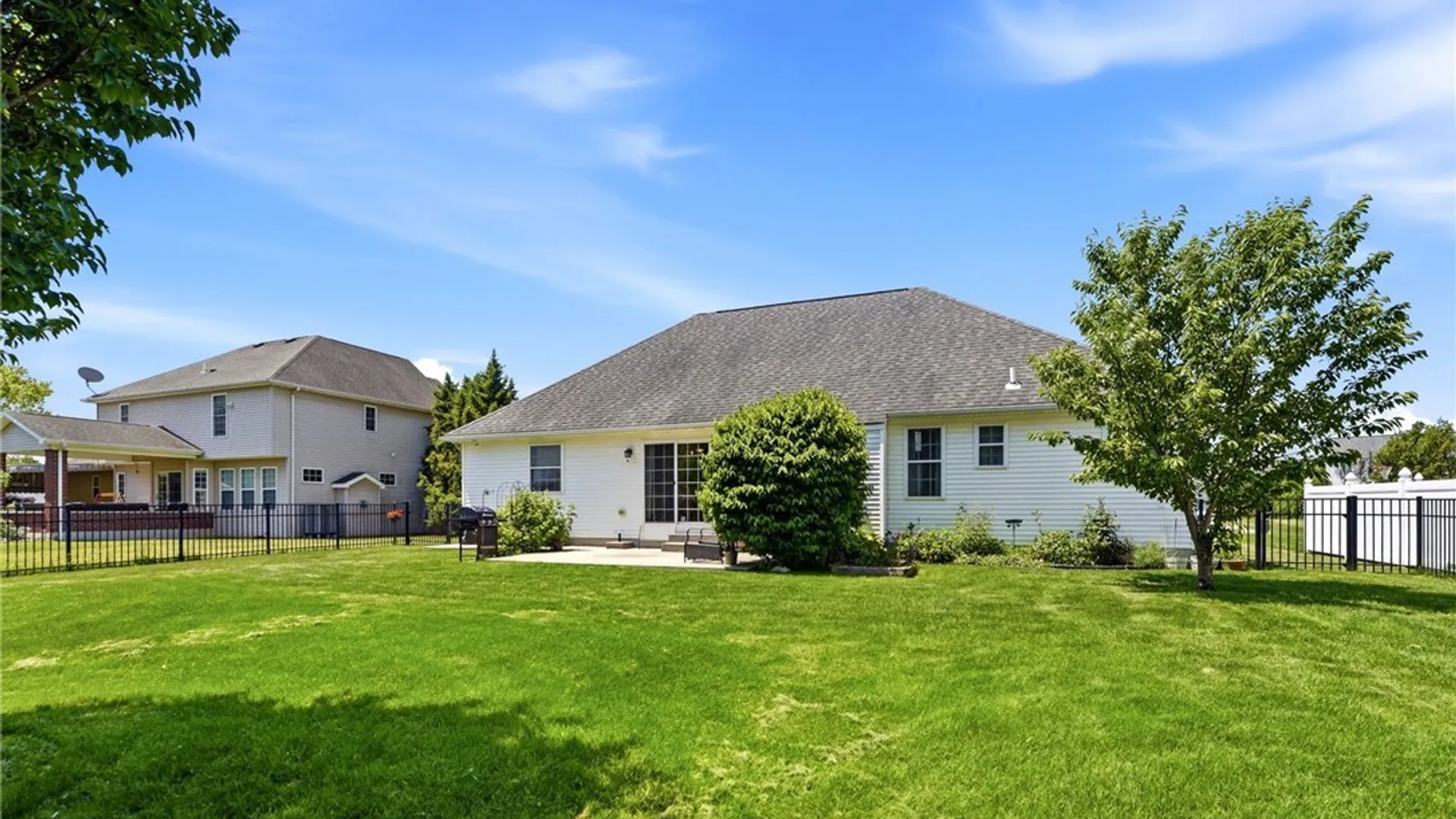 Property at 7041 Rock Dove Lane, Wheatfield, NY 14304 46