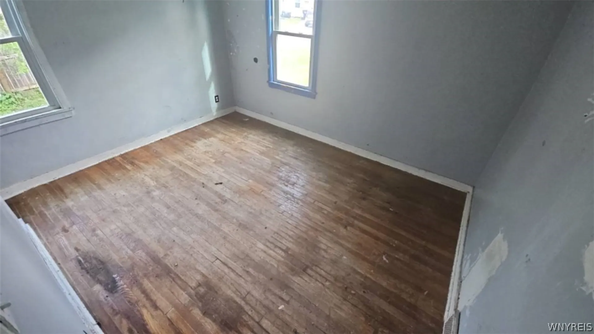 Property at 359 Ridgewood Circle, Lackawanna, NY 14218 15