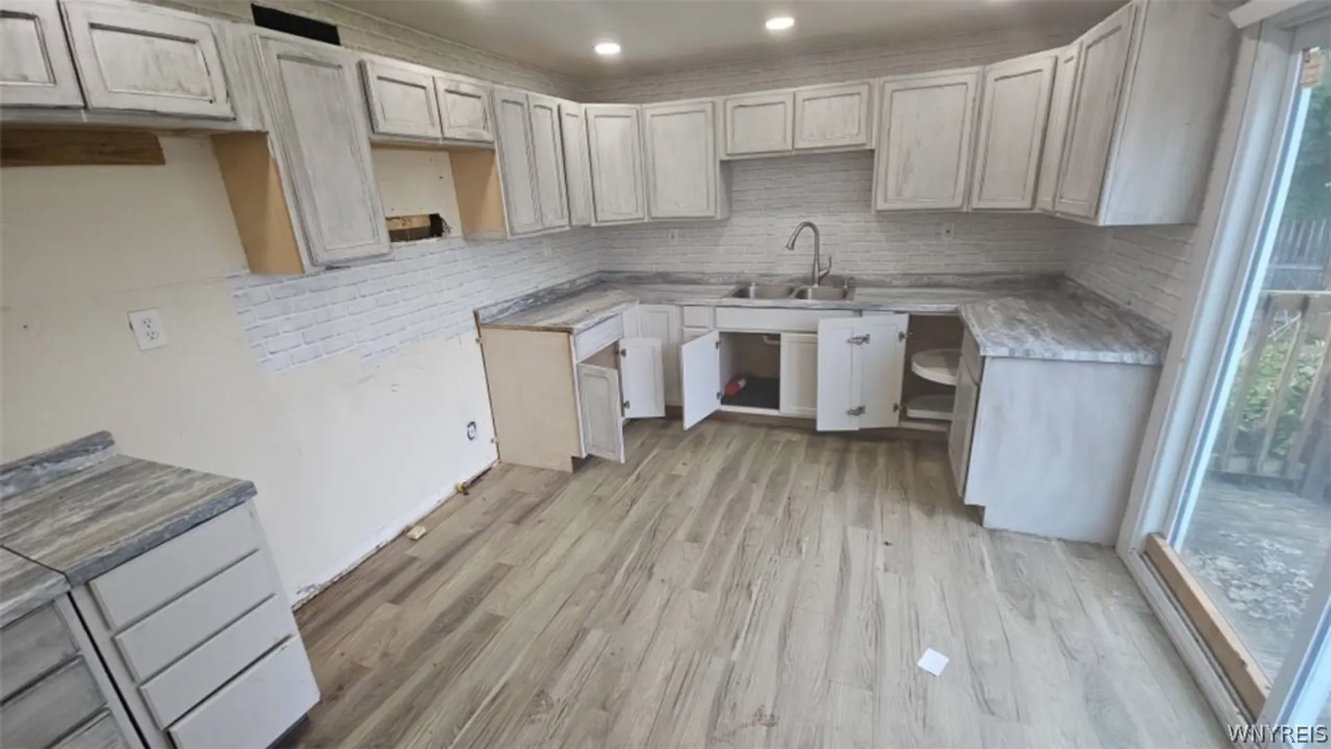 Property at 359 Ridgewood Circle, Lackawanna, NY 14218 4