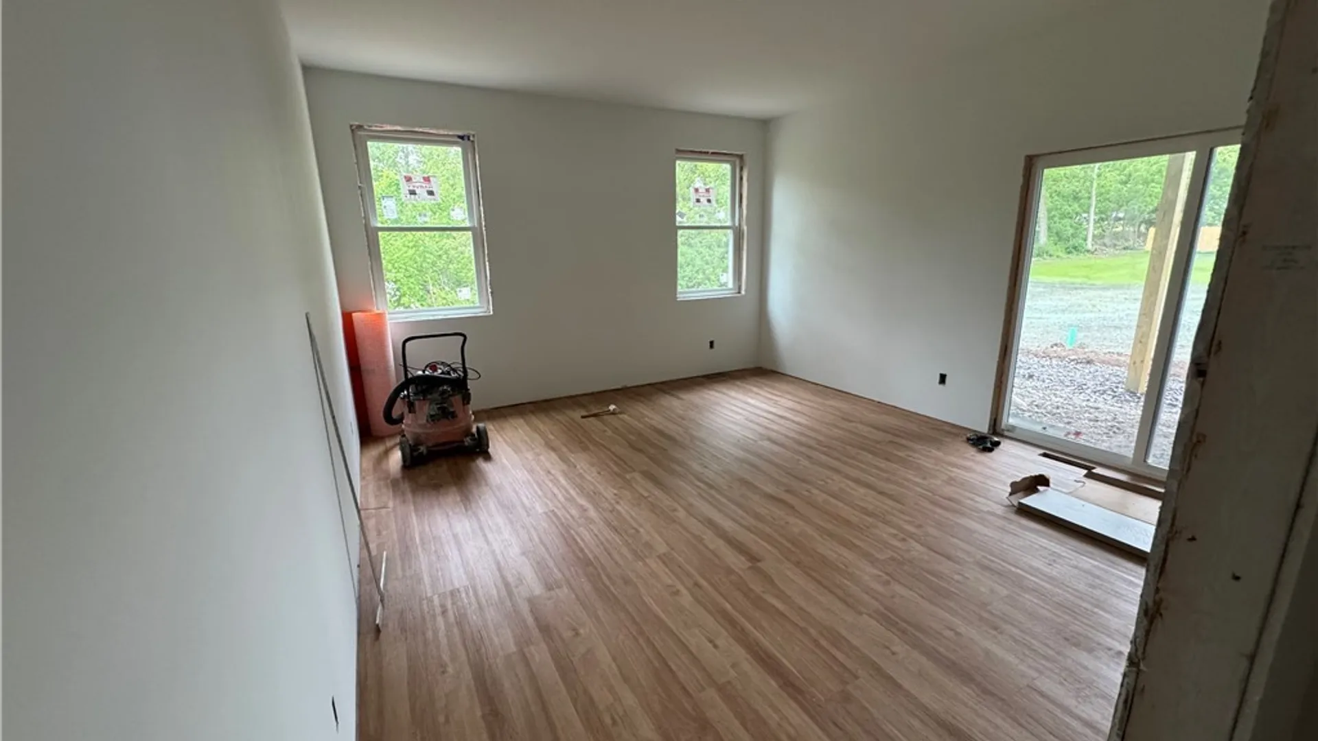 Property at 65 Fieldcrest Drive, Pembroke, NY 14026 8