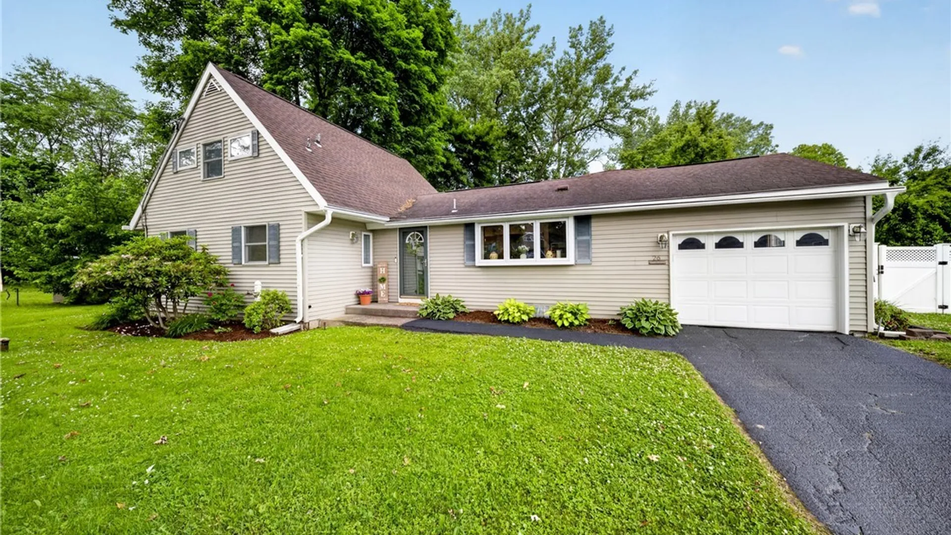 Property at 26 Apple Tree Lane, Clay, NY 13090 2