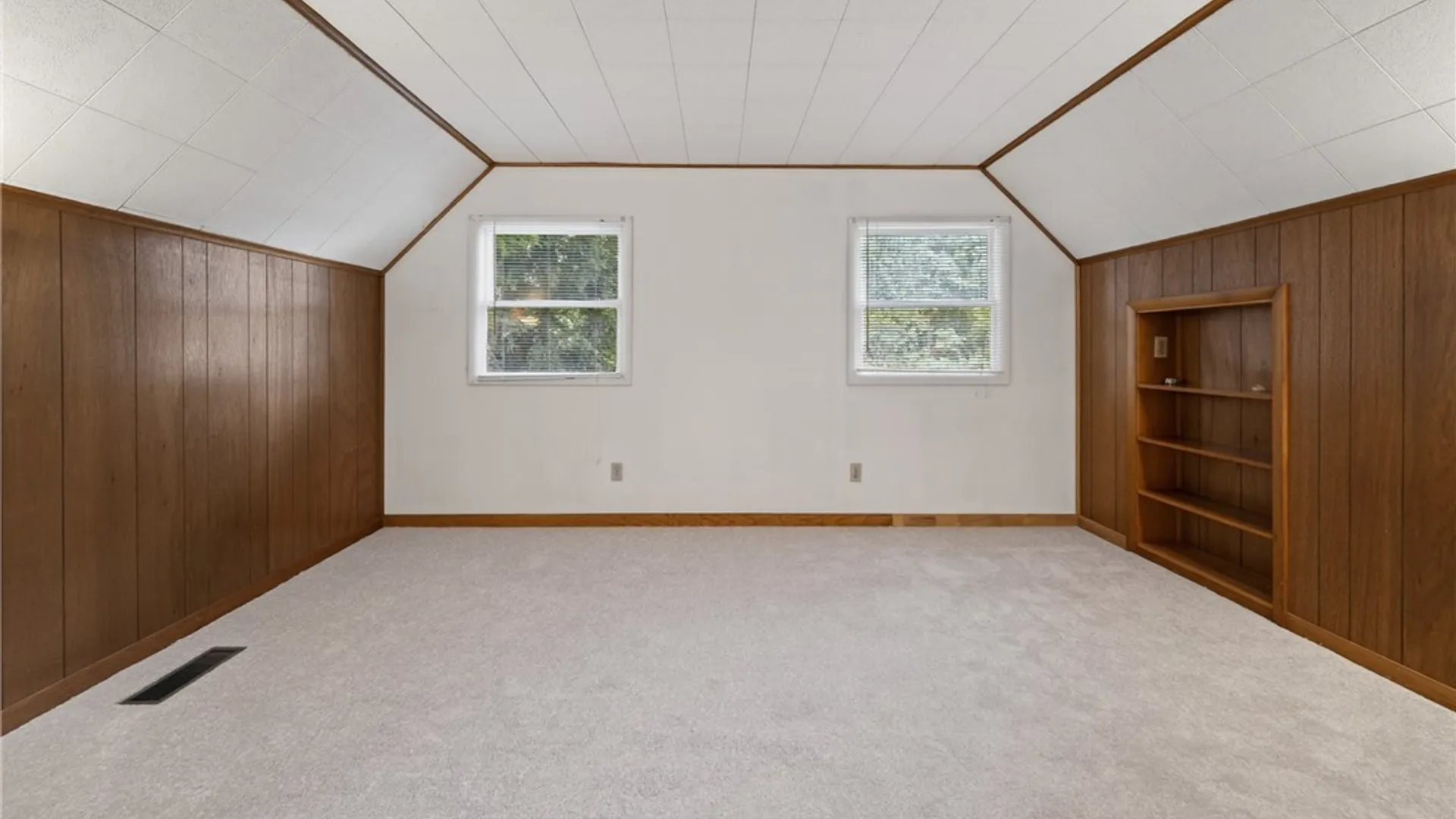 Property at 26 Apple Tree Lane, Clay, NY 13090 40