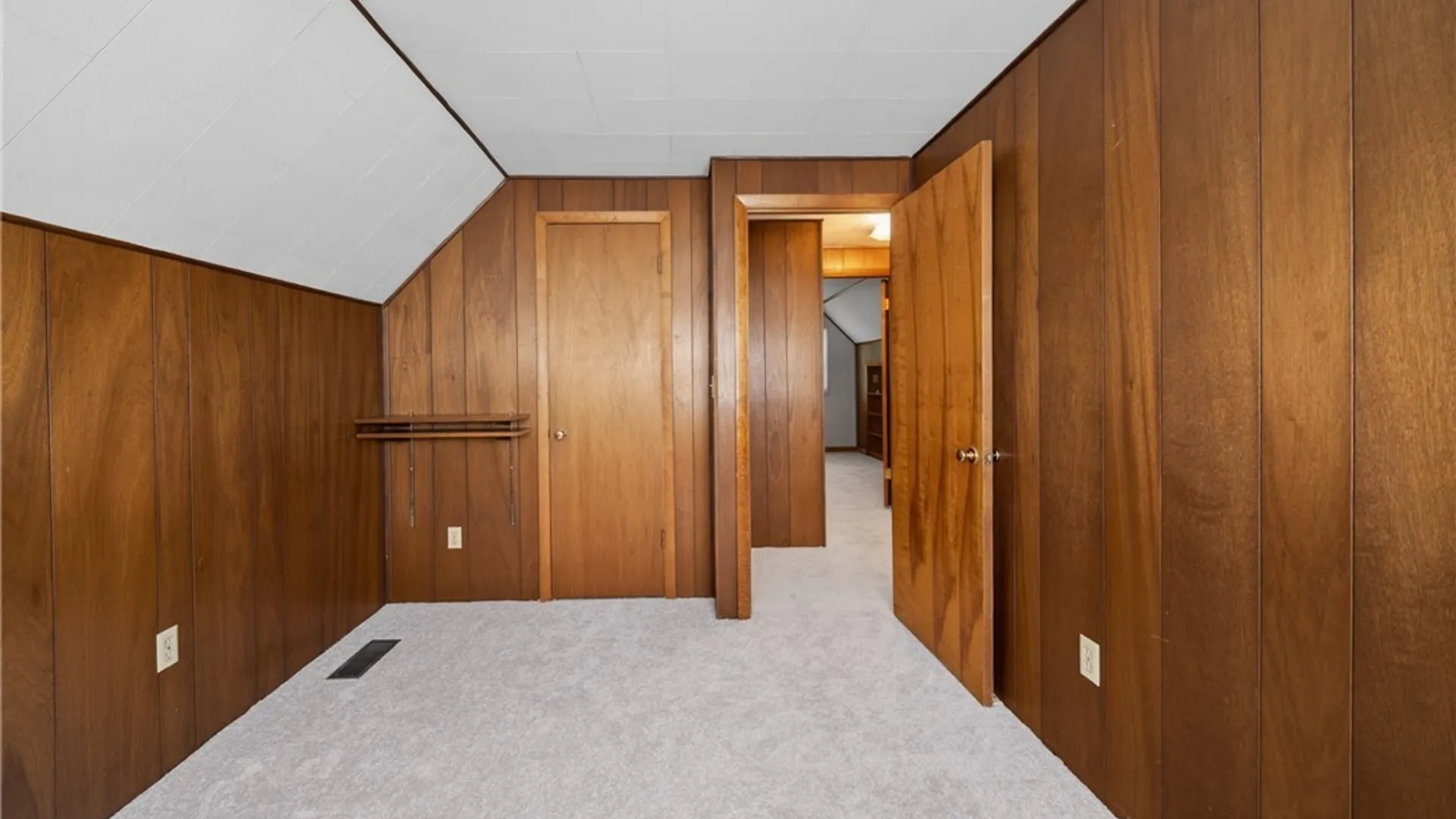 Property at 26 Apple Tree Lane, Clay, NY 13090 41